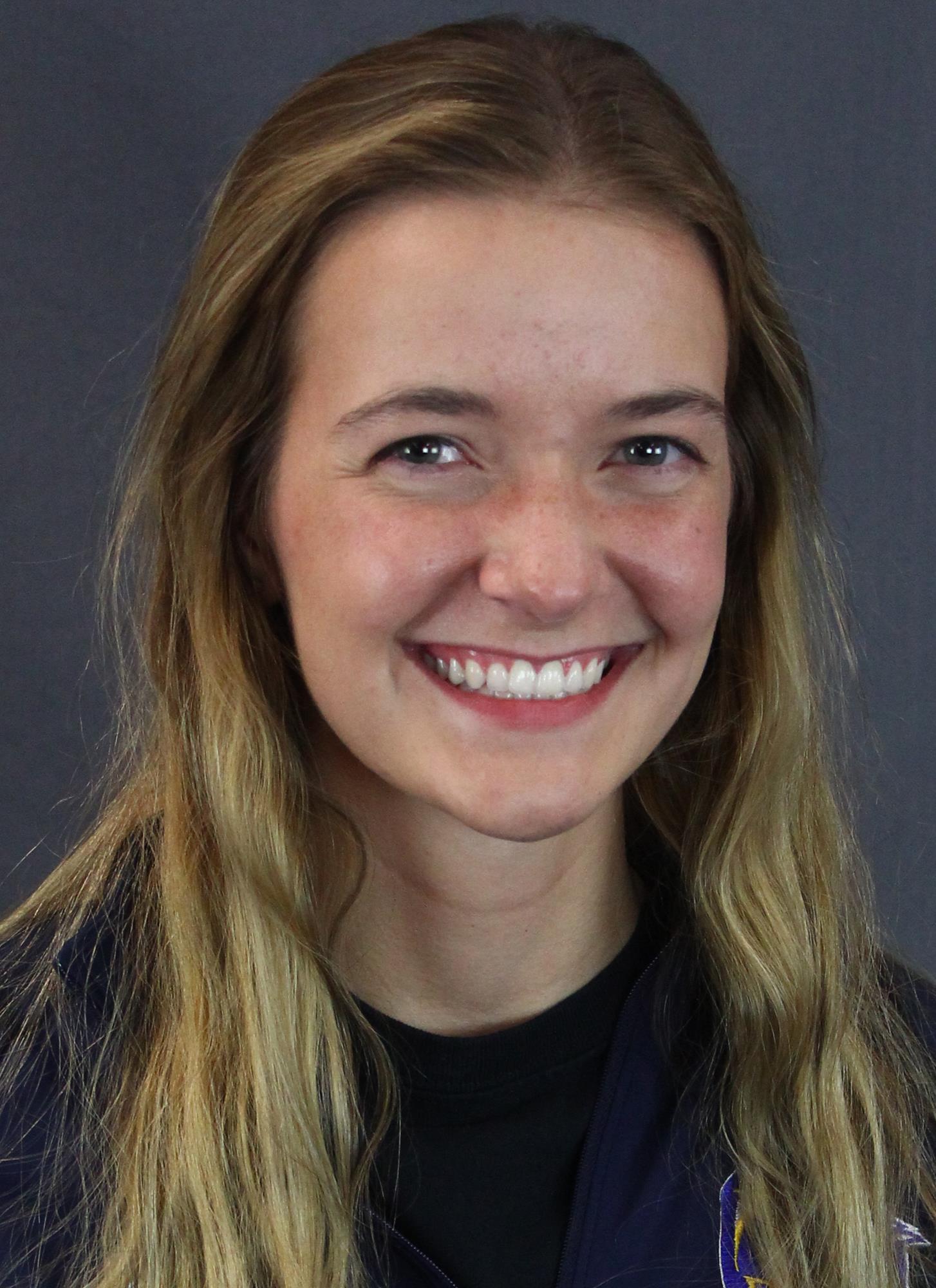 Tess Lord headshot