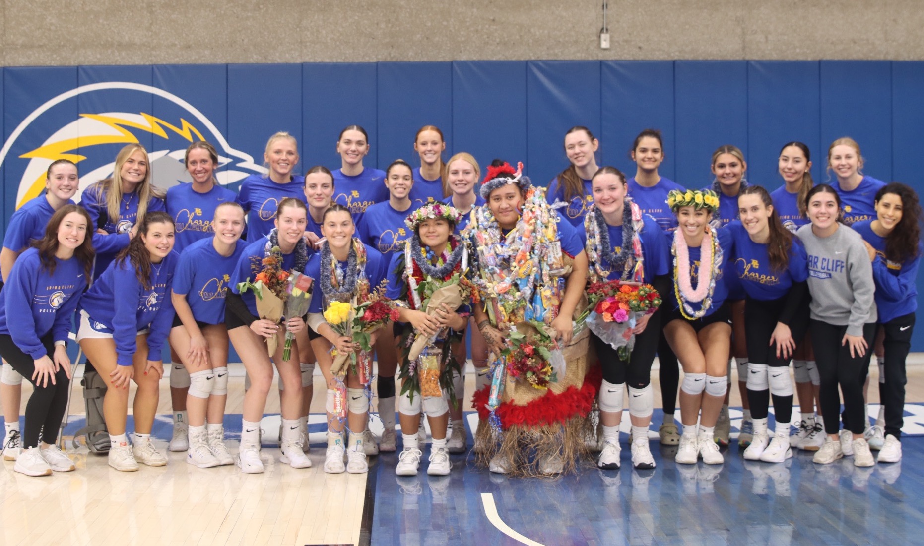 Volleyball senior day picture 