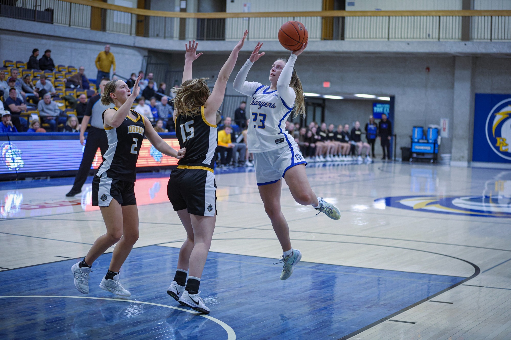 Kenna Mongan layup vs Dordt