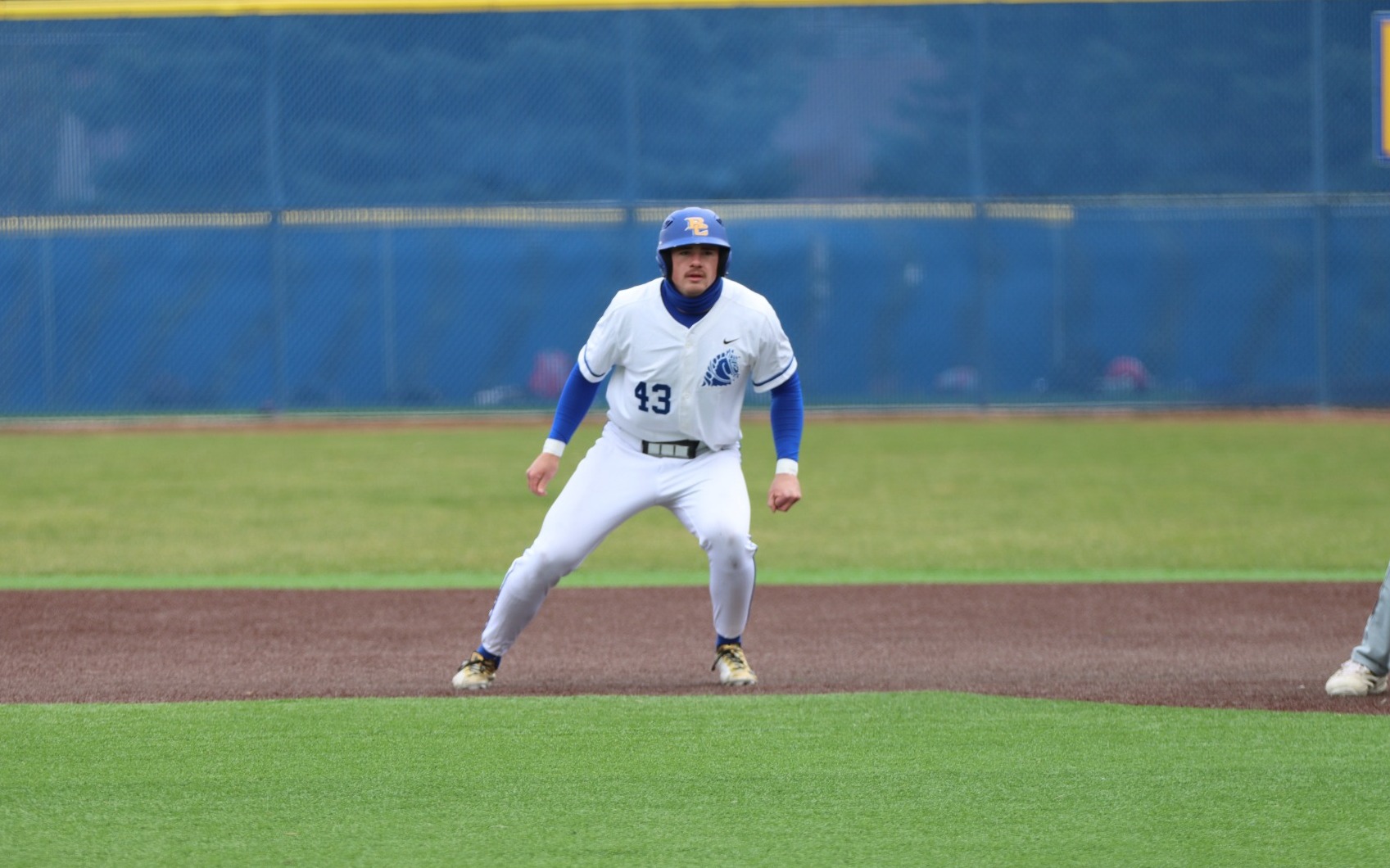 Nico Sall Running bases against DWU