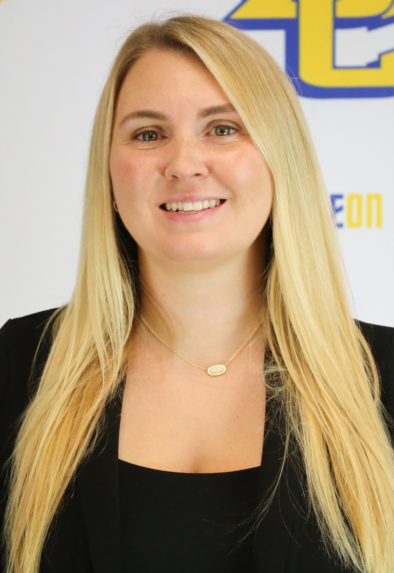 Melanie Yakel Headshot