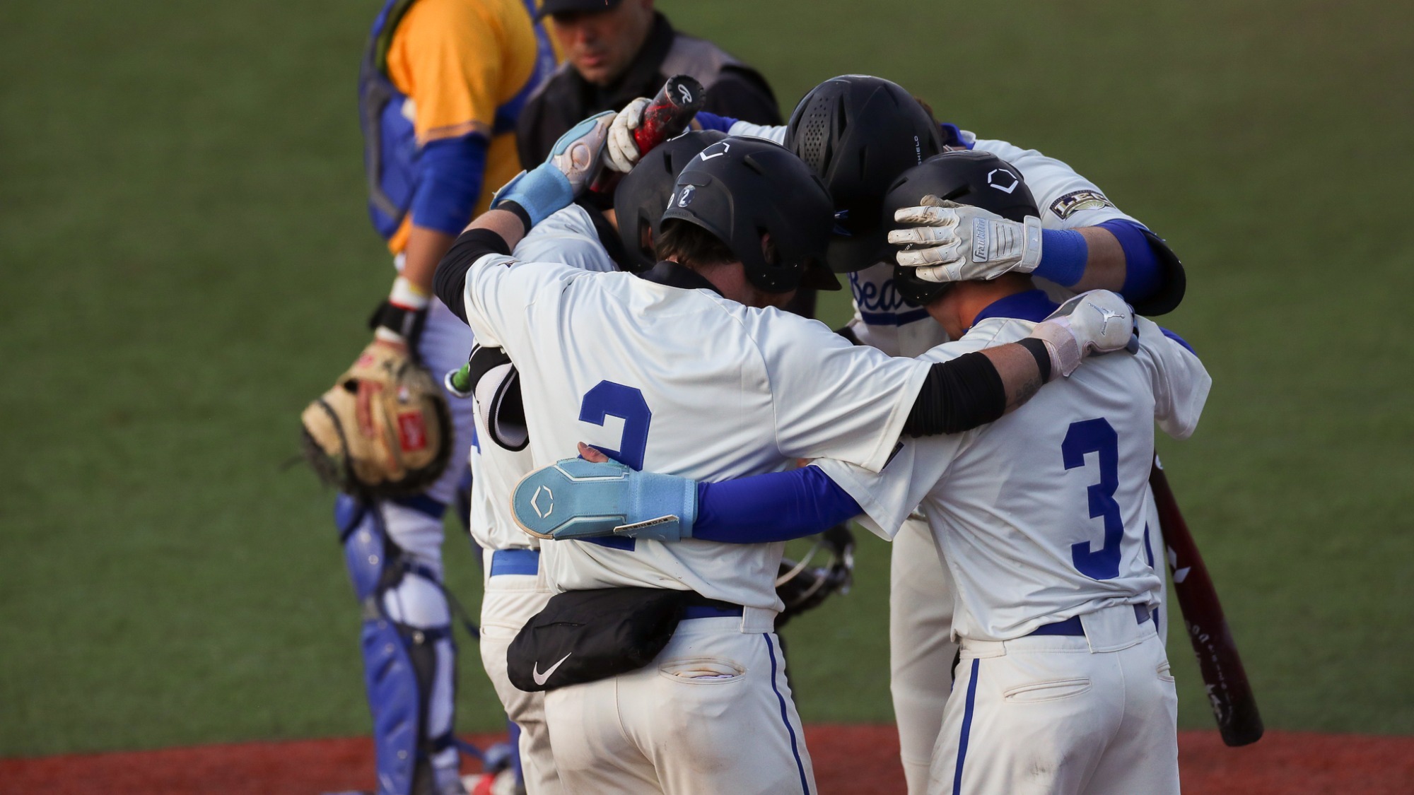 Base Recap Photo vs MIT