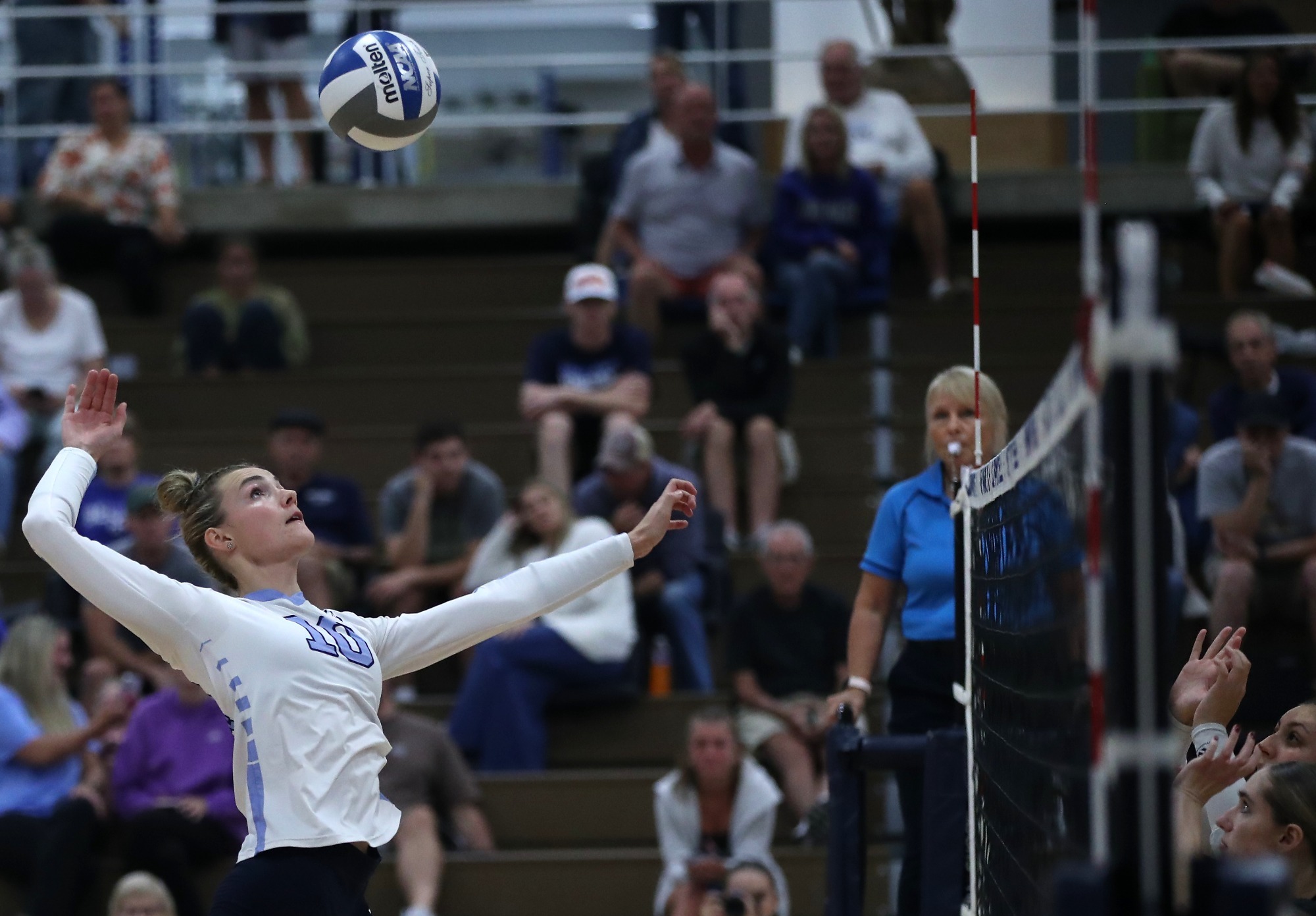 Carens Attack vs Manchester