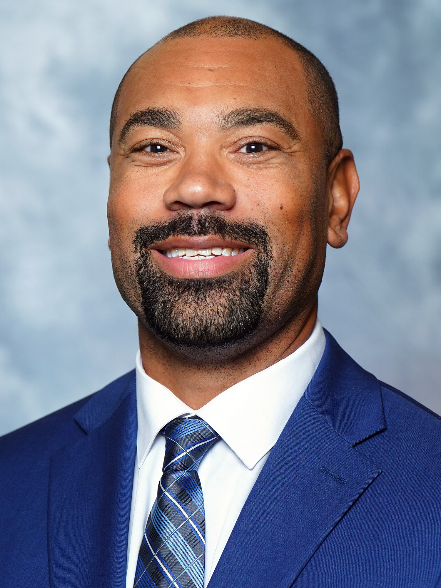 Cameron_Harvey_headshot2022