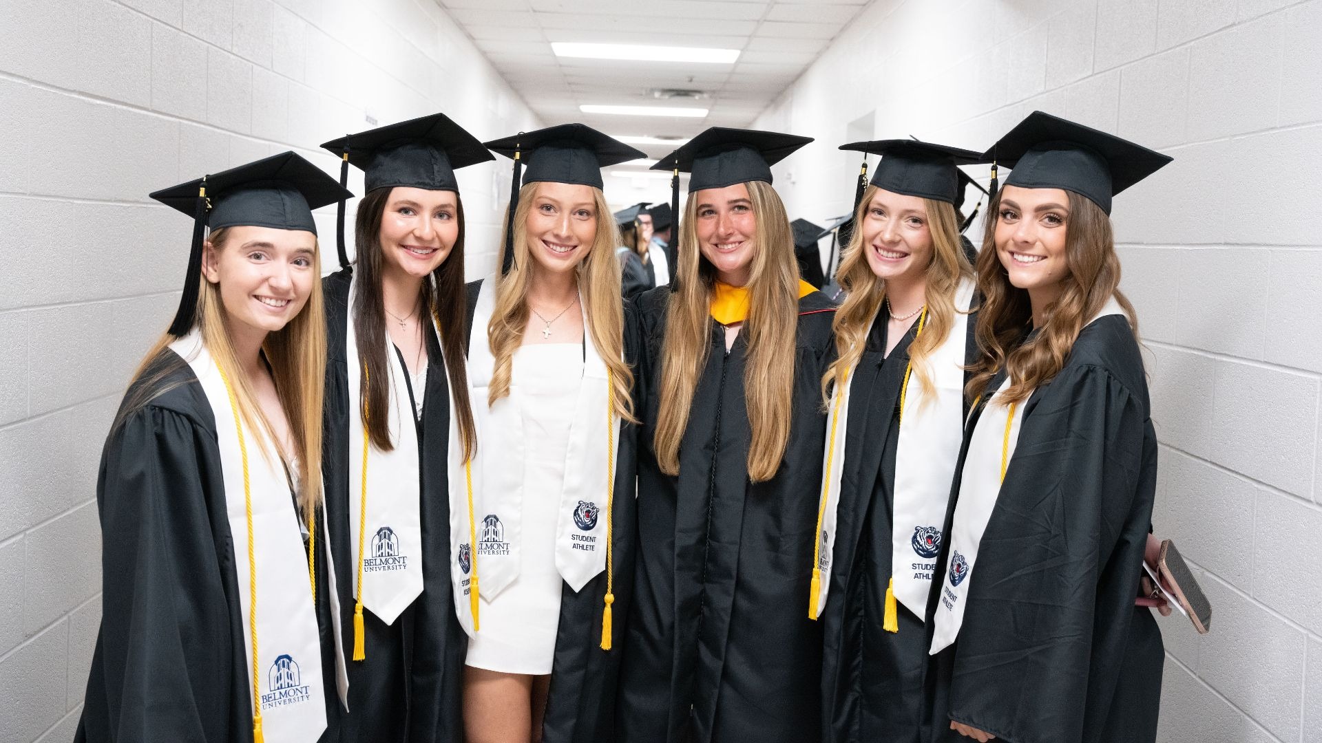 2025 Grads Center Image