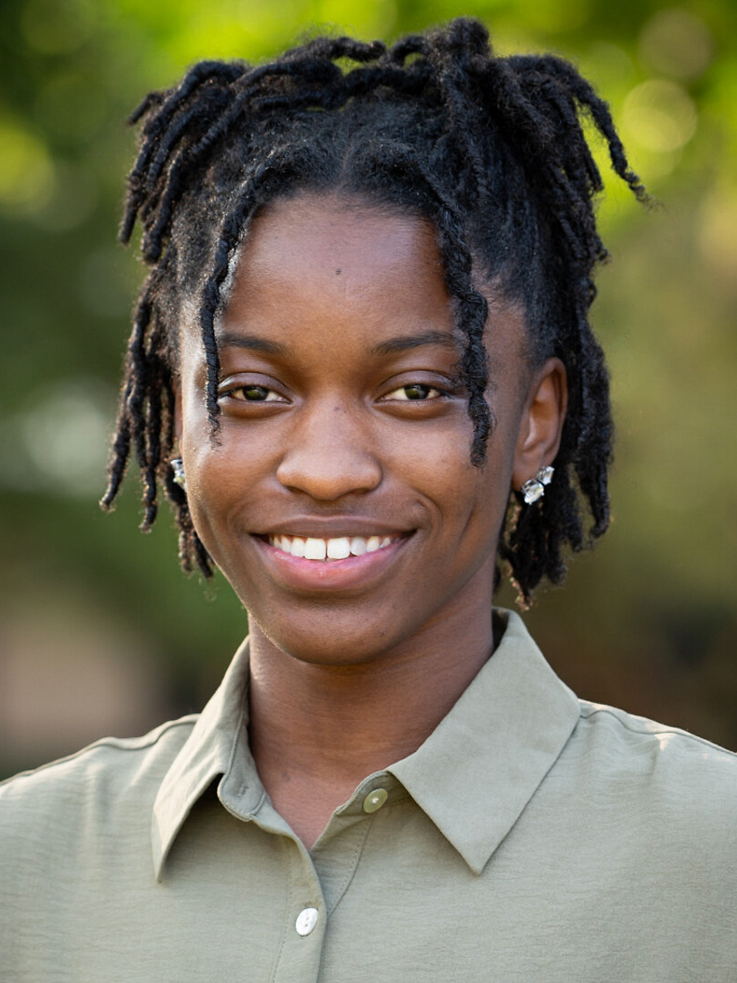Jordyn_Cambridge_summer2025_headshot