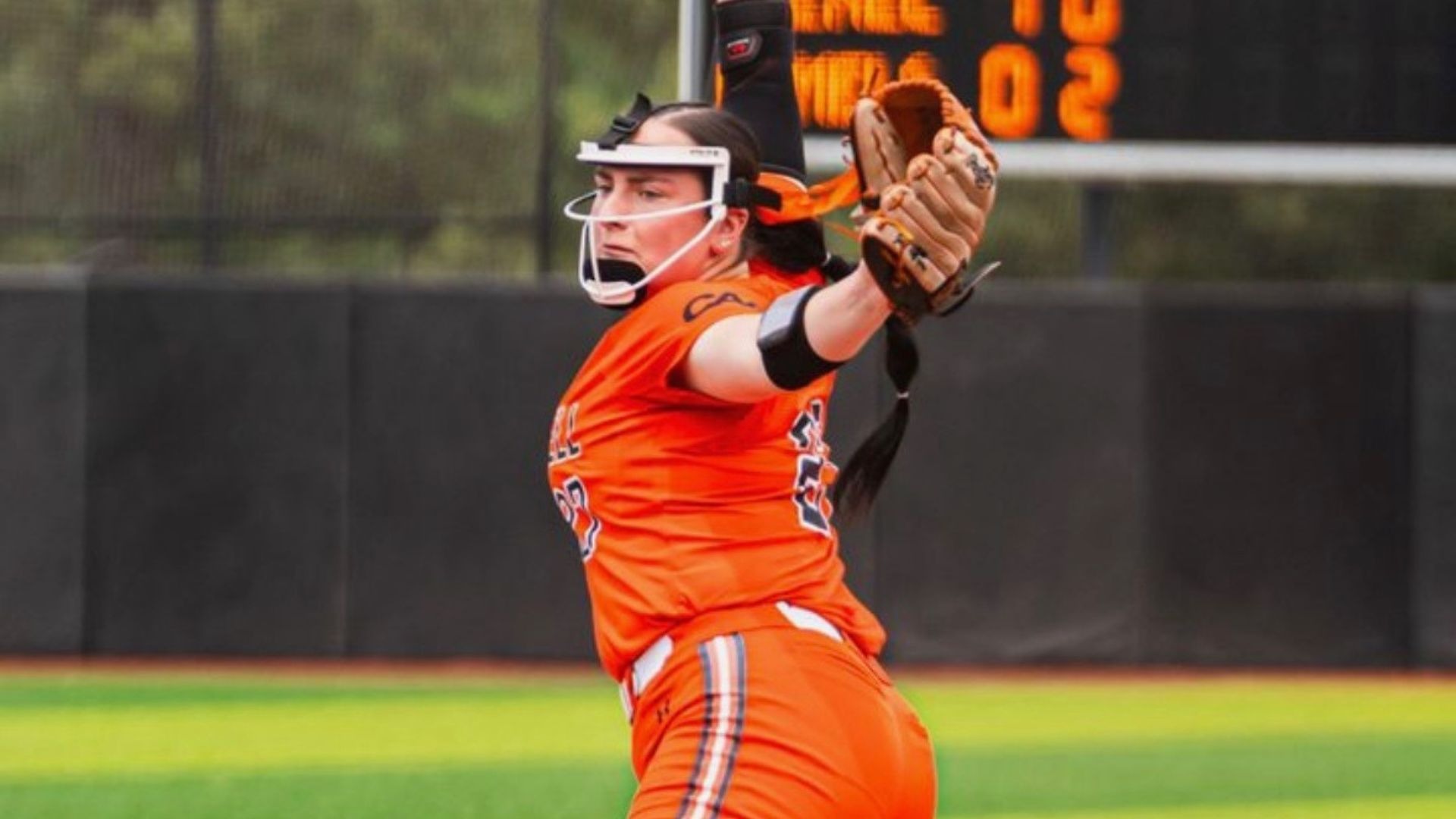 Hannah Leierer Signing Center