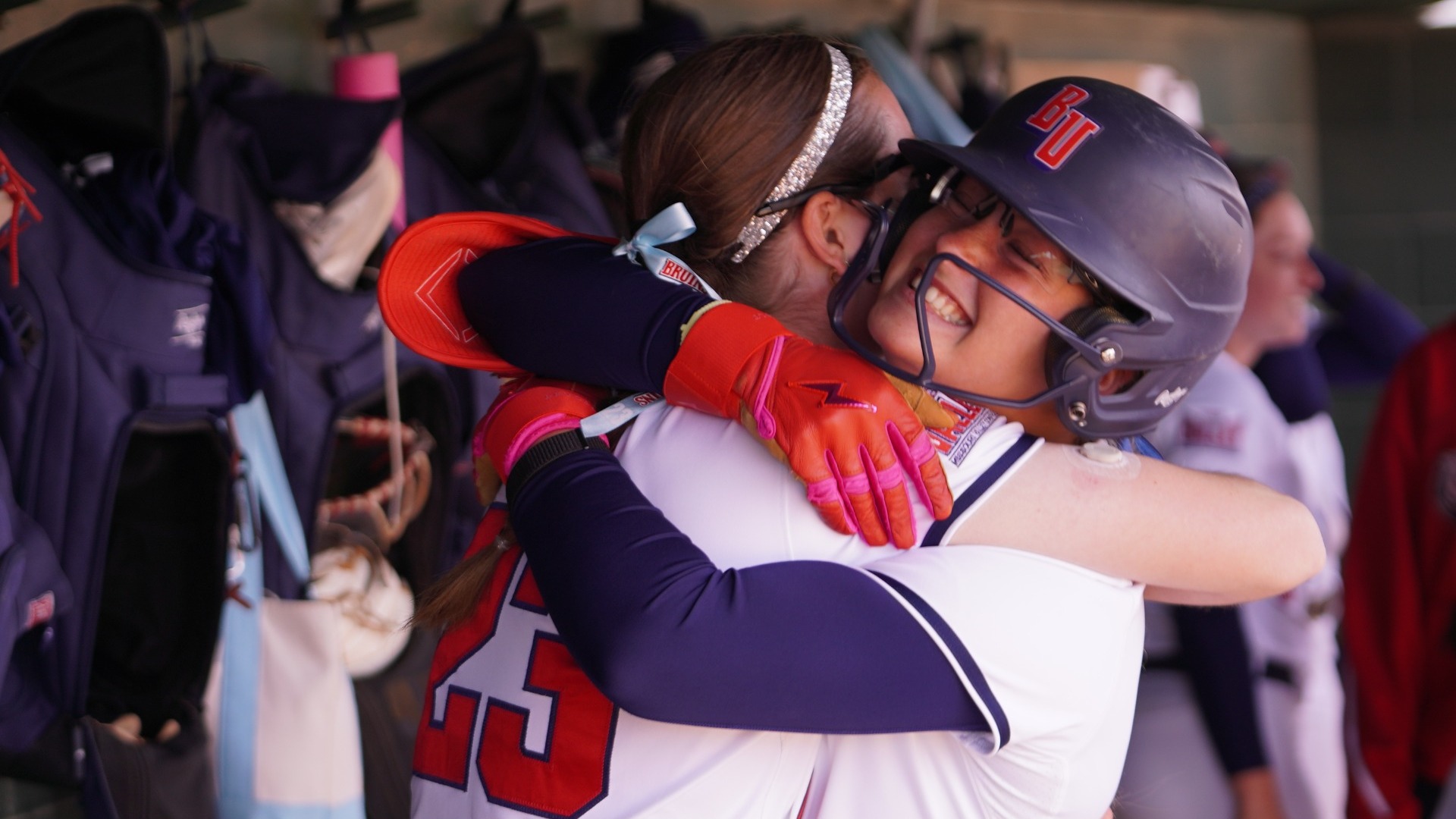 Eichholz’s grand slam powers Bruins to MVC series victory 