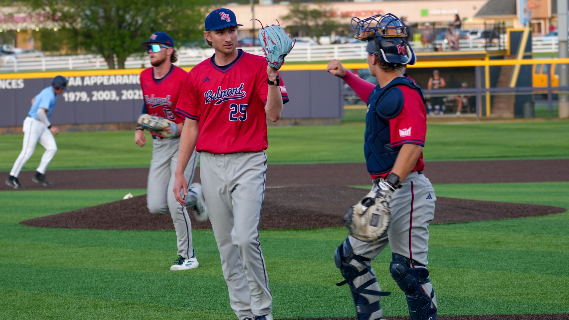 one person better than klay thompson