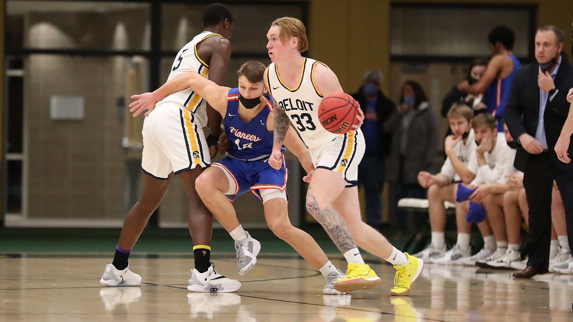 Walters Breaks Record in Instant Classic Beloit College
