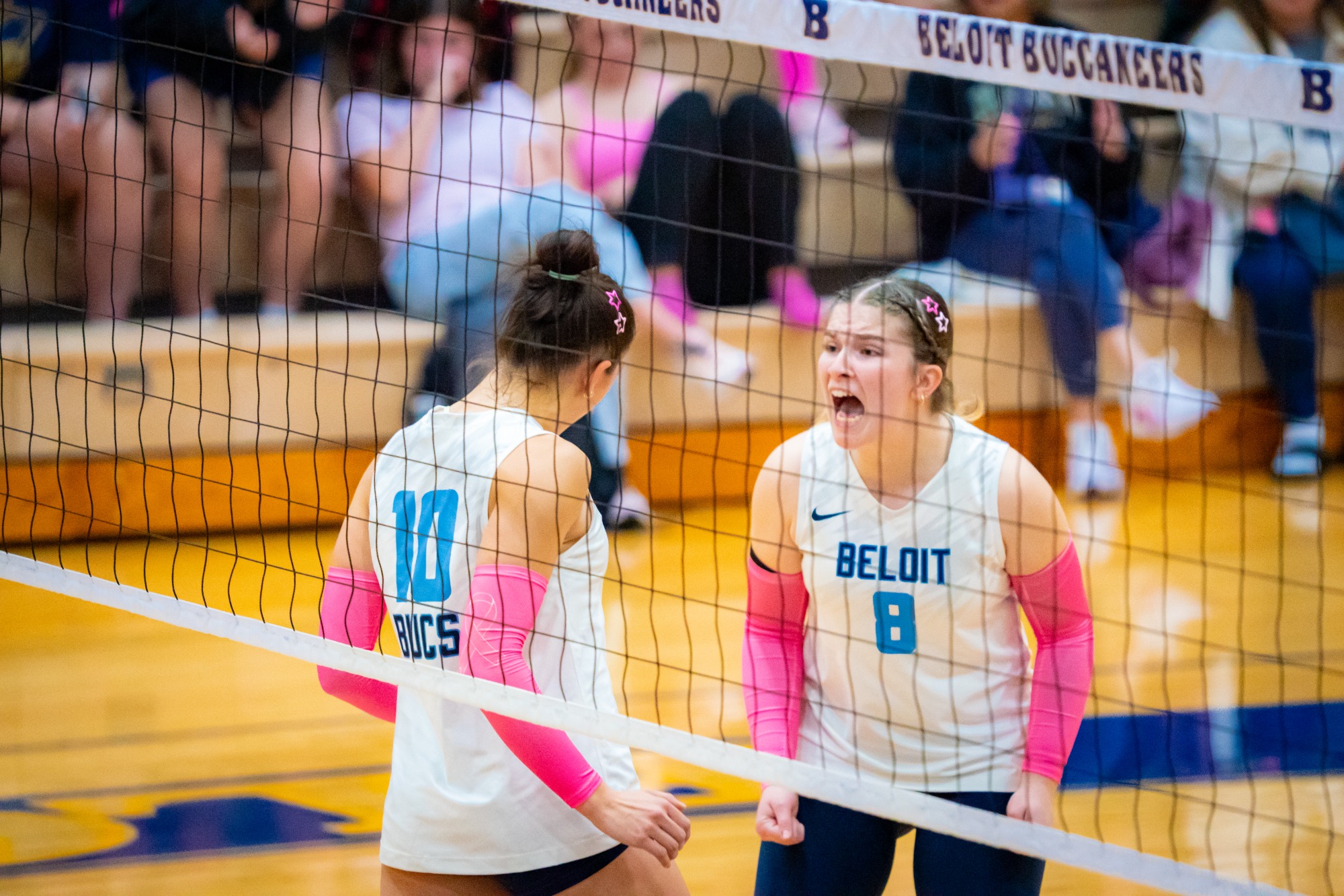 Beloit College volleyball competes against Lake Forest College Beloit, Wis., Tuesday, Oct. 6, 2026. Photo by Kayla Wolf for Beloit College