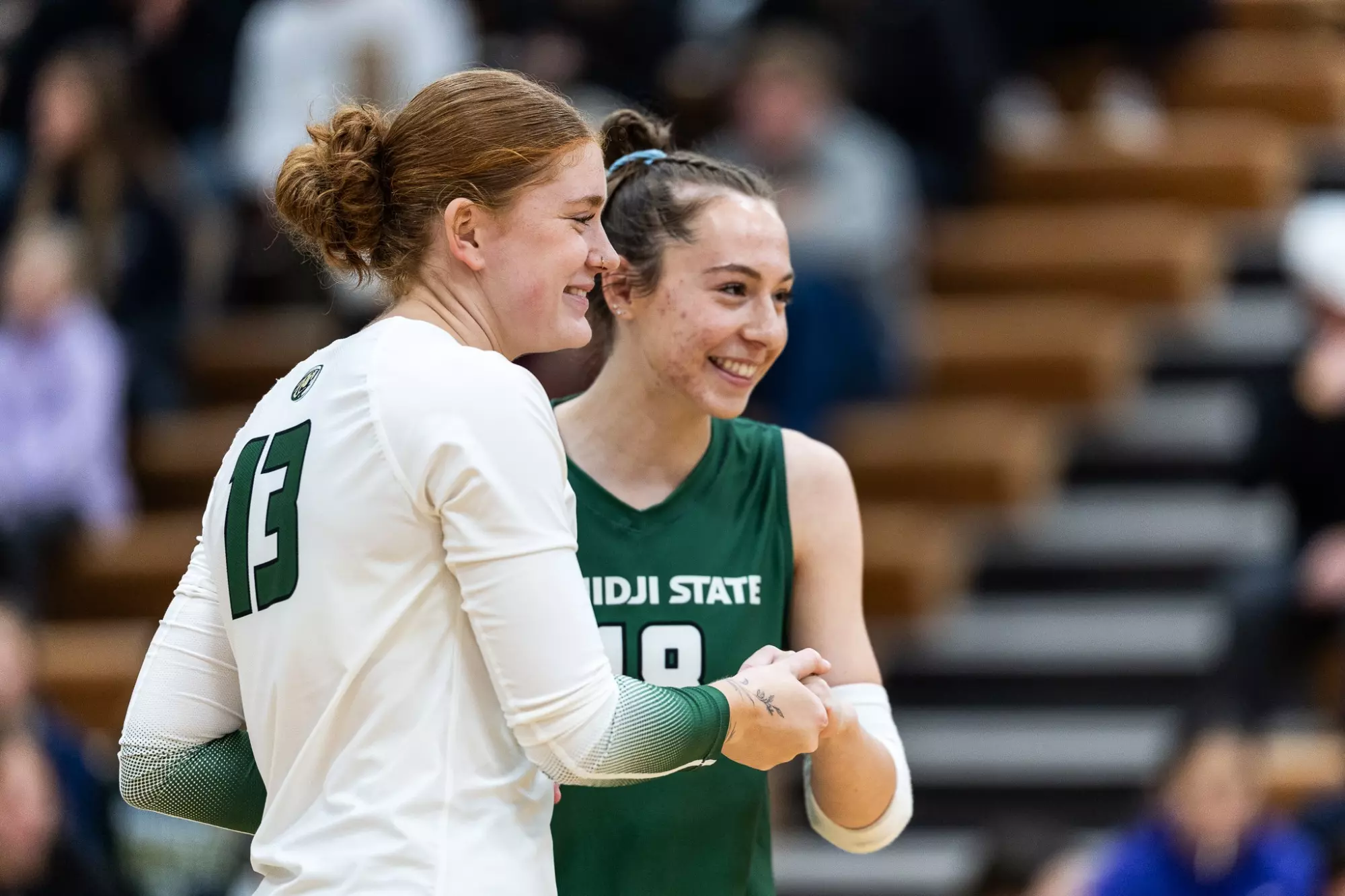 Ava Athman (13) - Volleyball - BSU Beavers vs. UMD Bulldogs - BSU Gymnasium - Bemidji, MN - Tuesday, October 21, 2025 | Brent Cizek