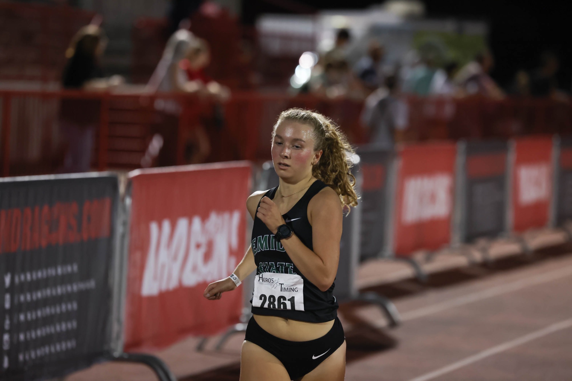 Beaver runner Ava Parks races at the MSUM Dragon Twilight