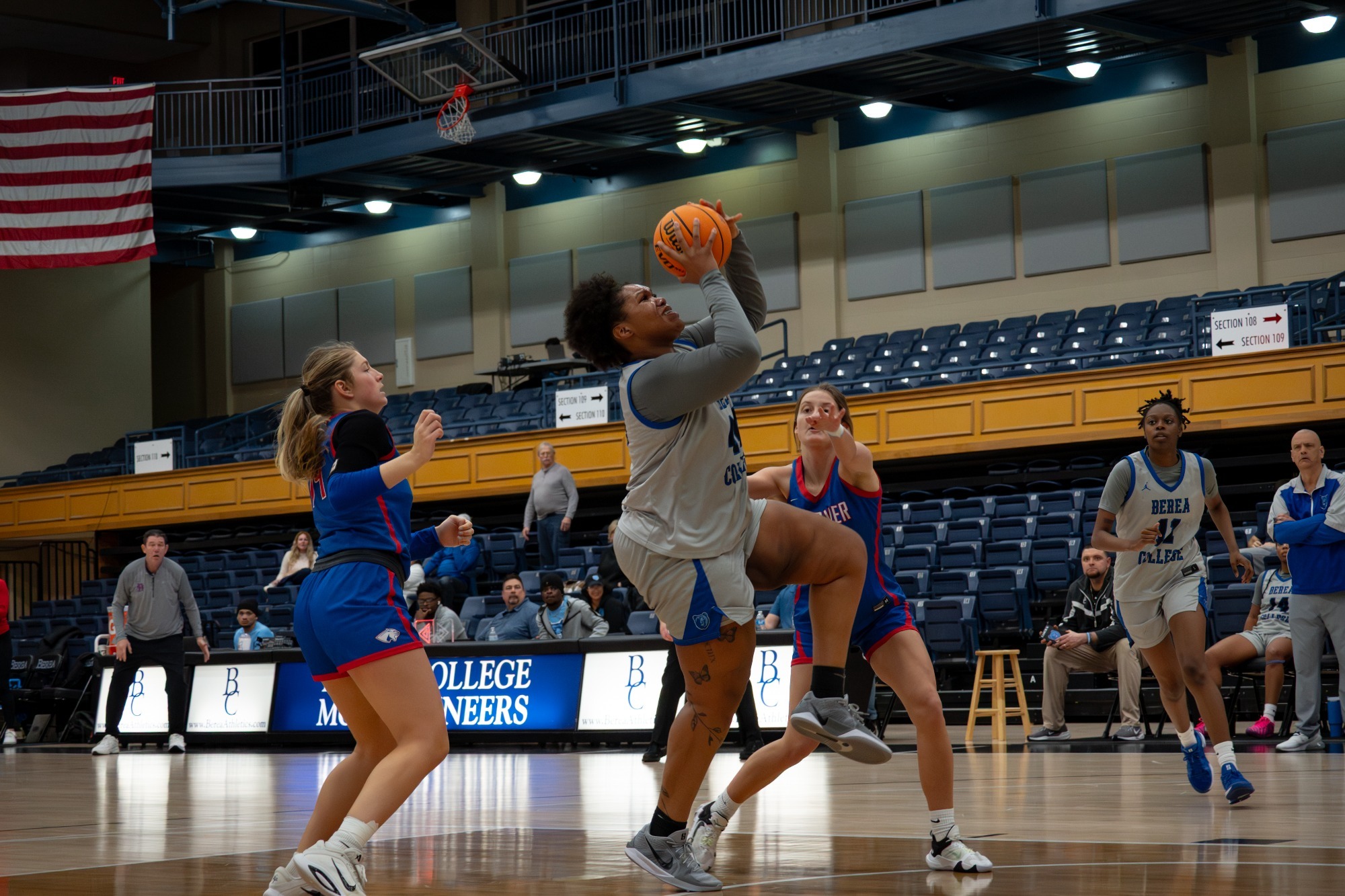 Lyn takes jumper over hanover defenders