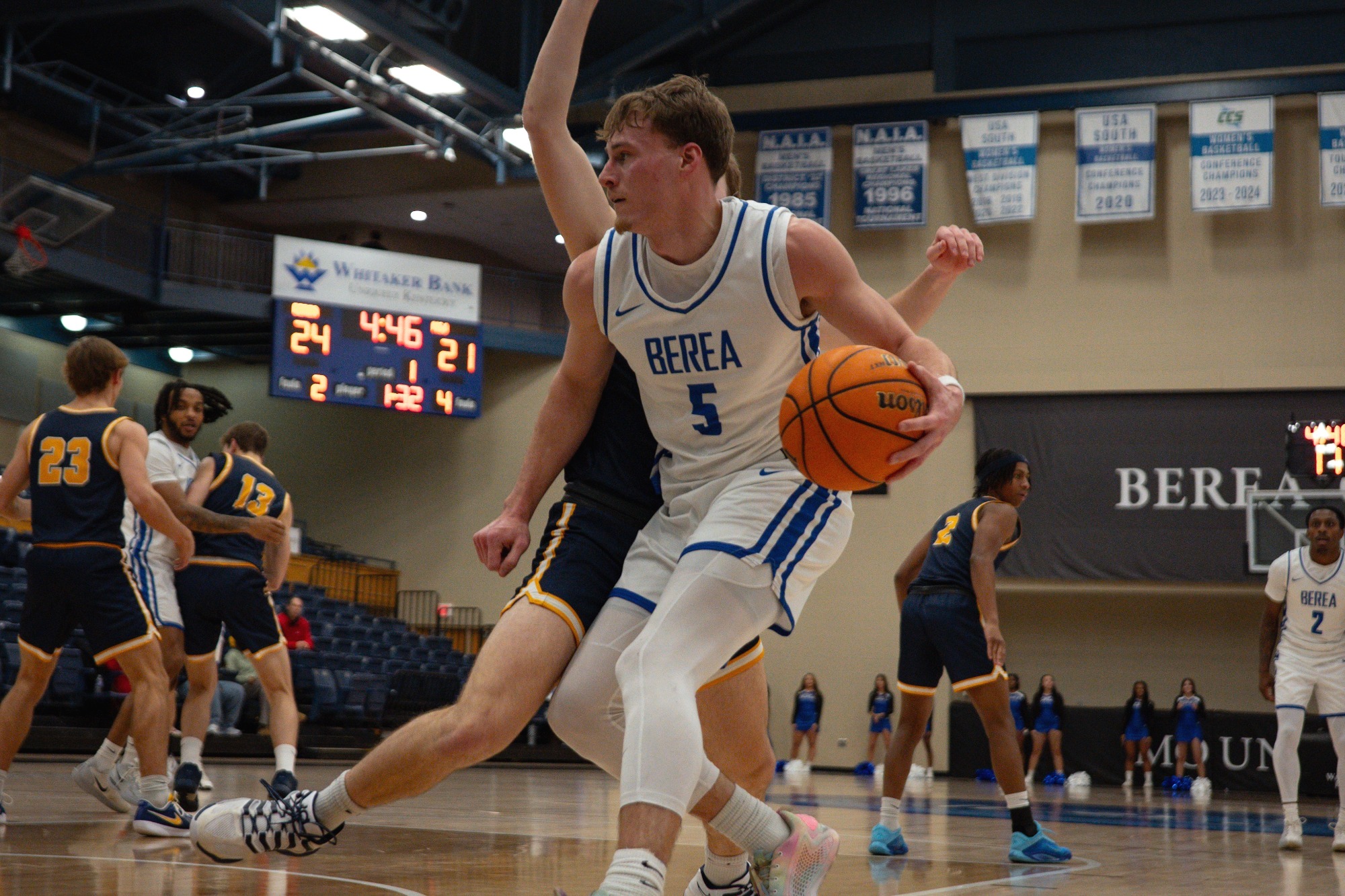 Bryce backs down in the paint