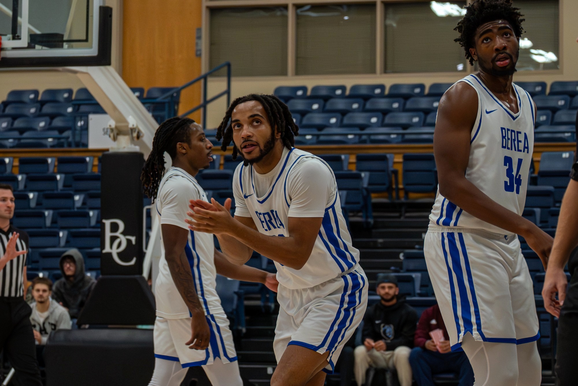 Gist celebrates  a defensive stop