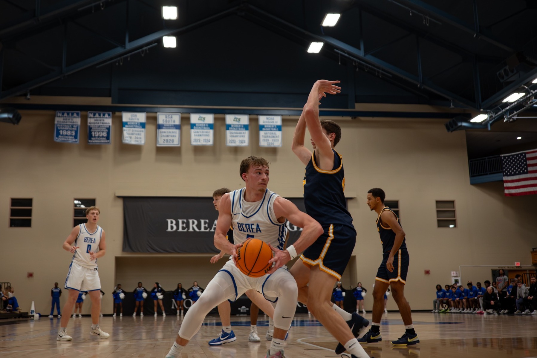 Bryce under the basket