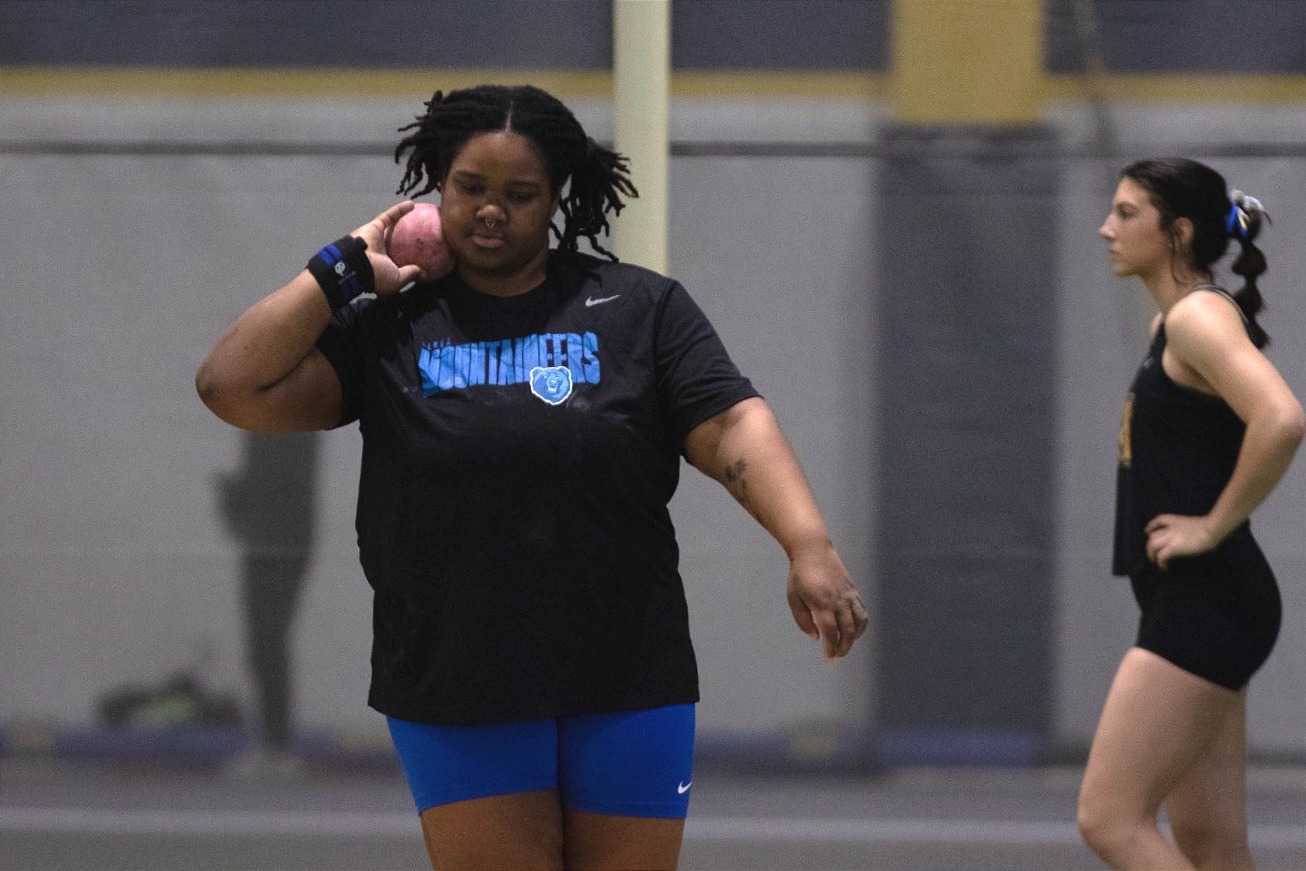 Timeria j at shot put