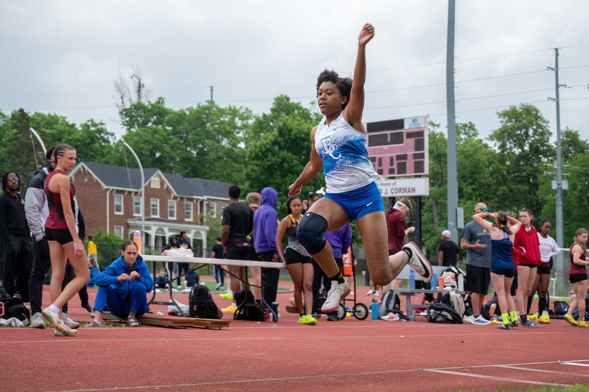 Ari triple jump