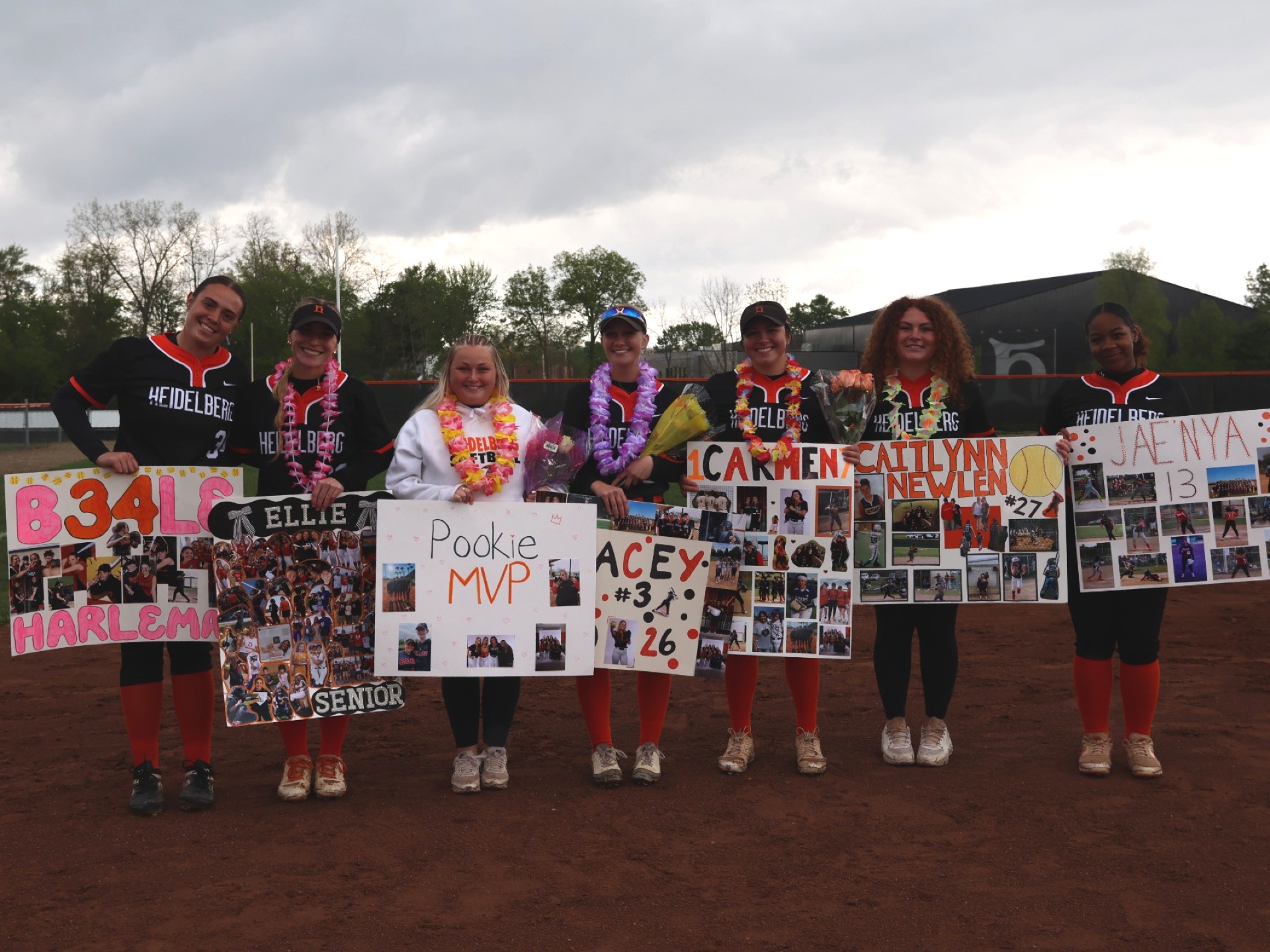 Seniors pose on Senior Day