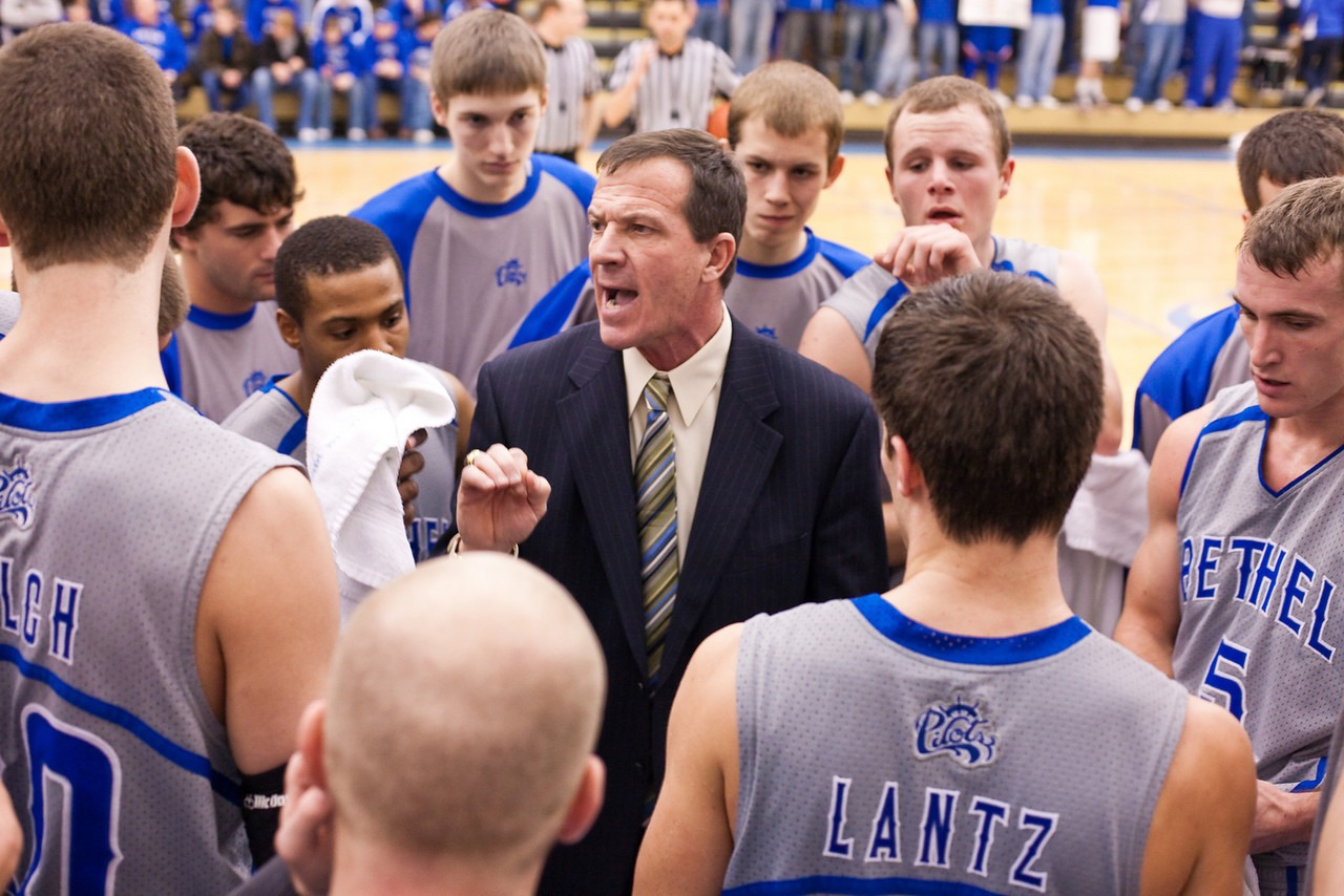 Bethel Hall of Famer Mike Lightfoot inducted in Indiana Basketball Hall