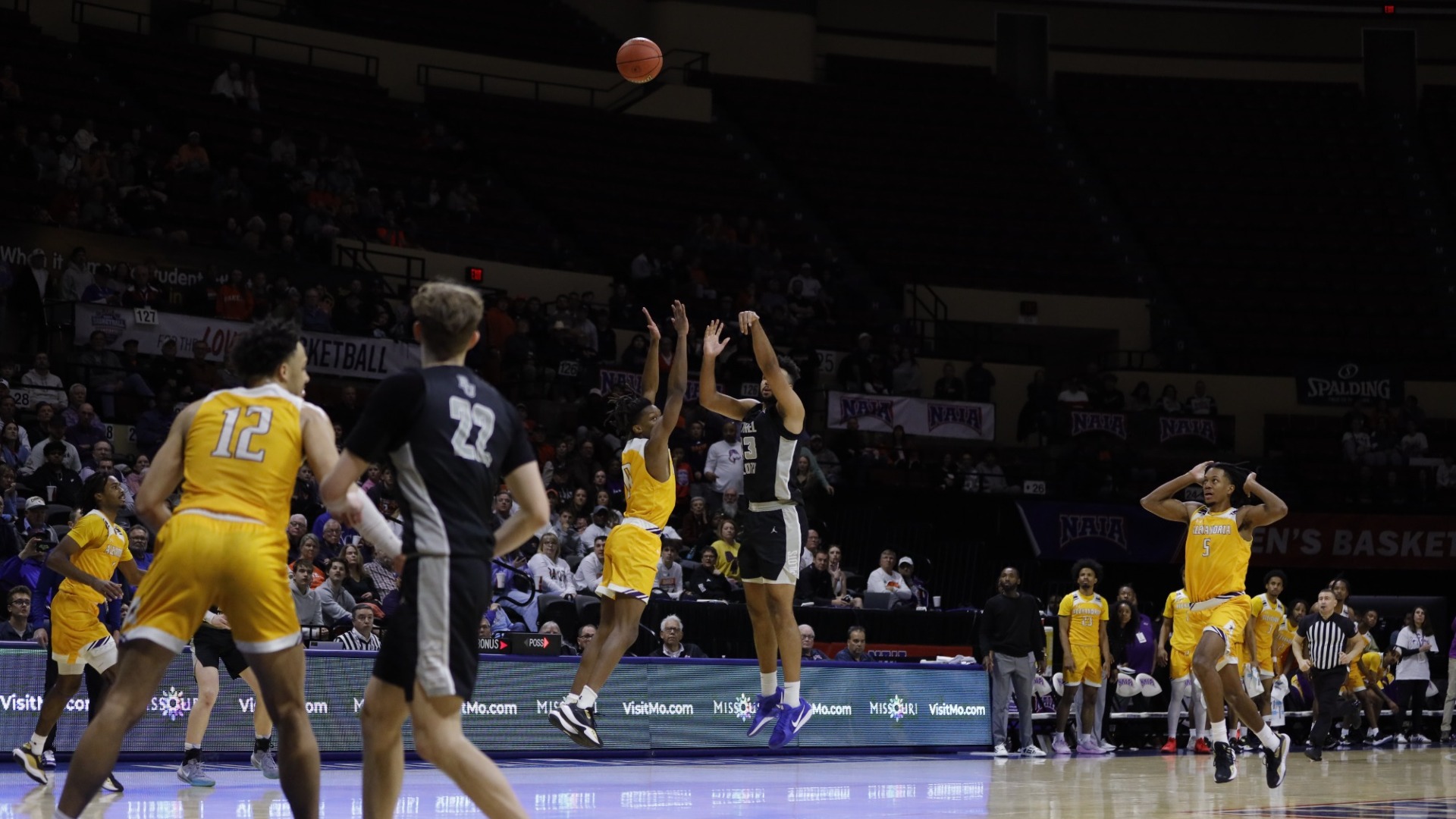 PRESTON PHILLIPS BUZZER BEATER TO FORCE OT VS LSU ALEXANDRIA