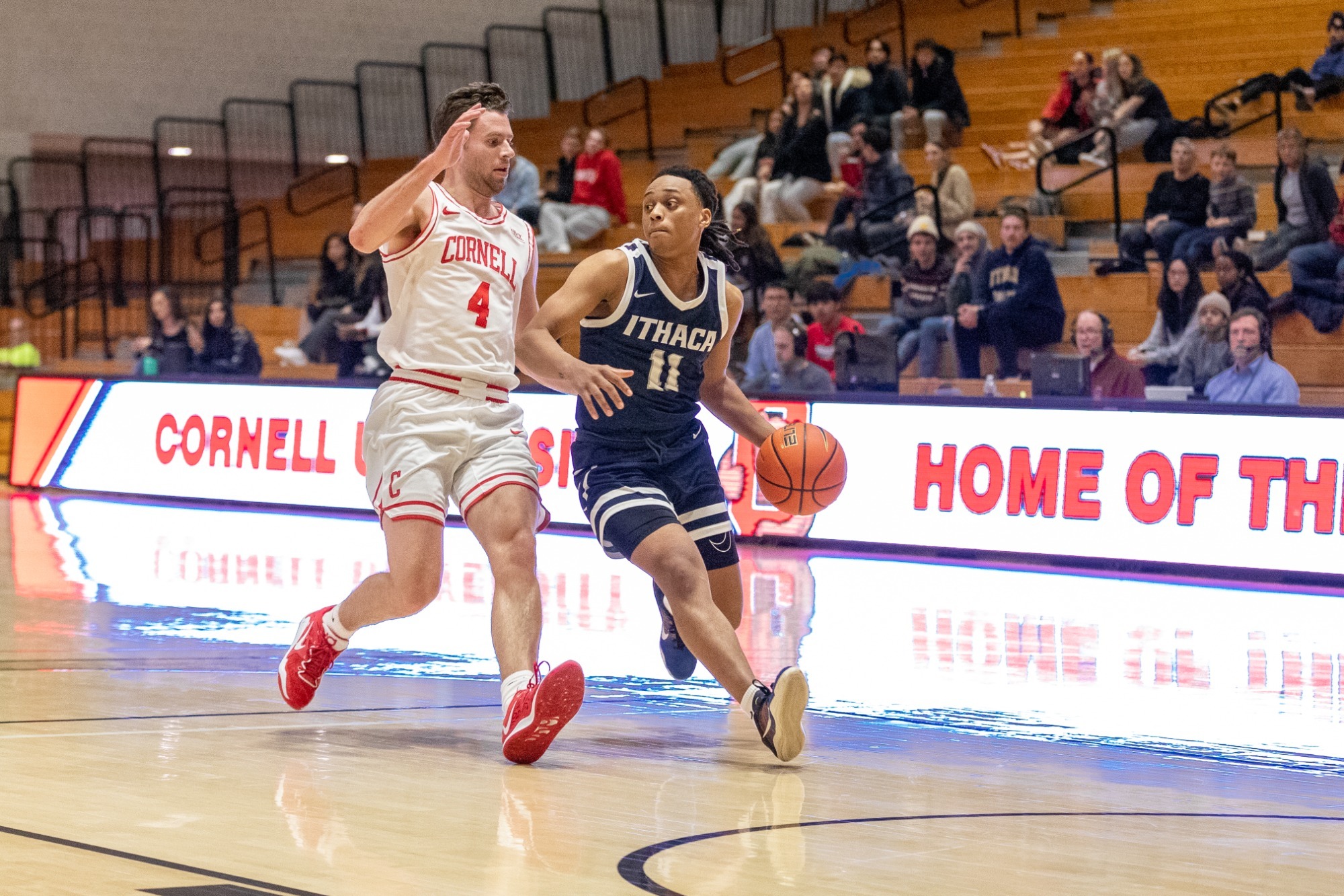 Men’s Basketball Drills 16 Threes to Topple RIT, 9772 Ithaca College Athletics