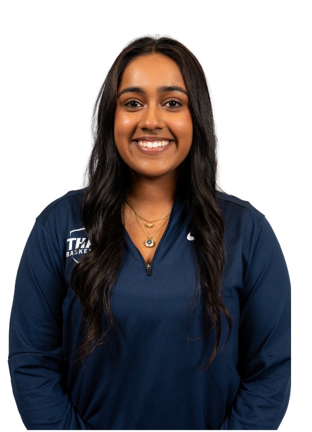 smeena gill headshot