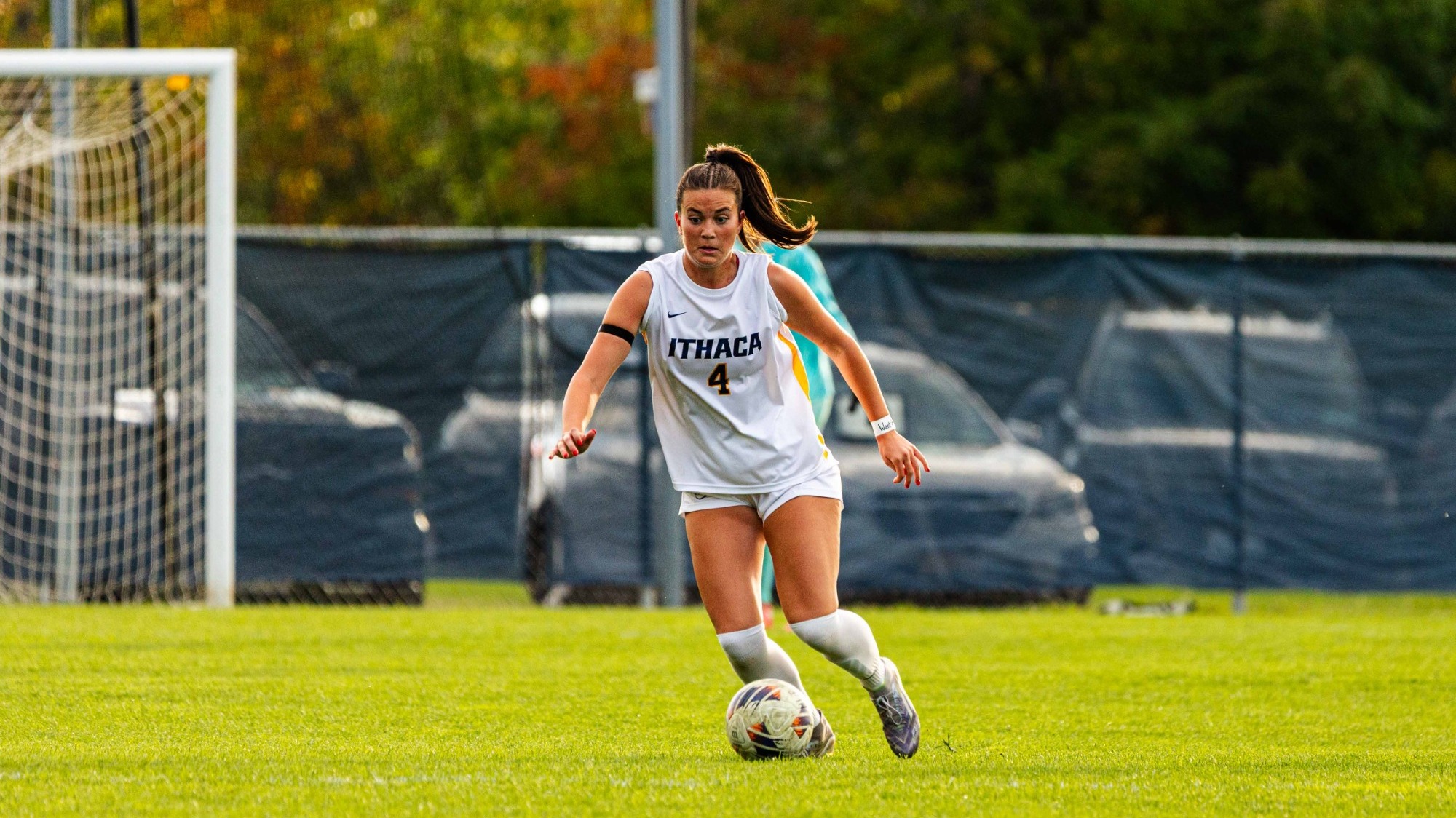 Kyra Lynch dribbling