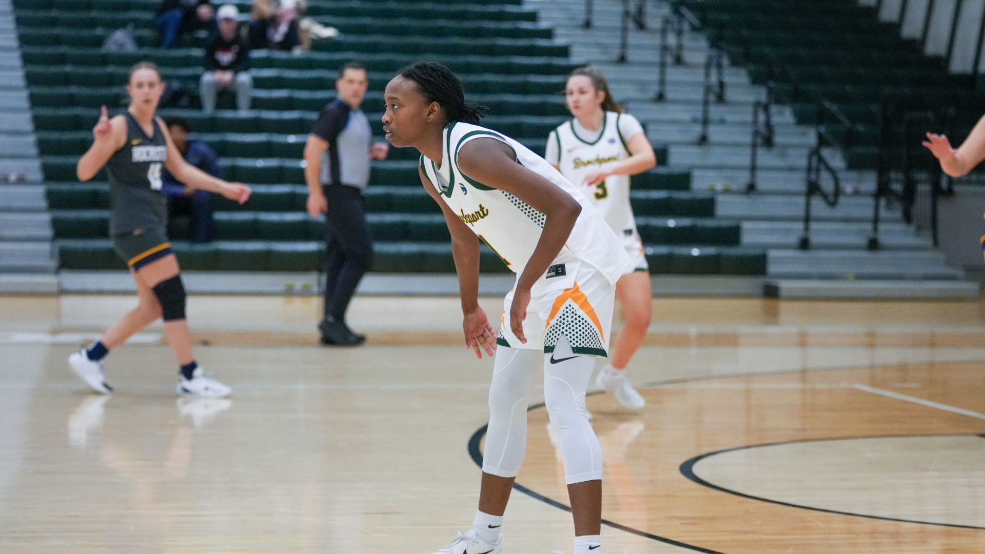 Stephanie Jean-Baptiste, Mandy Brink