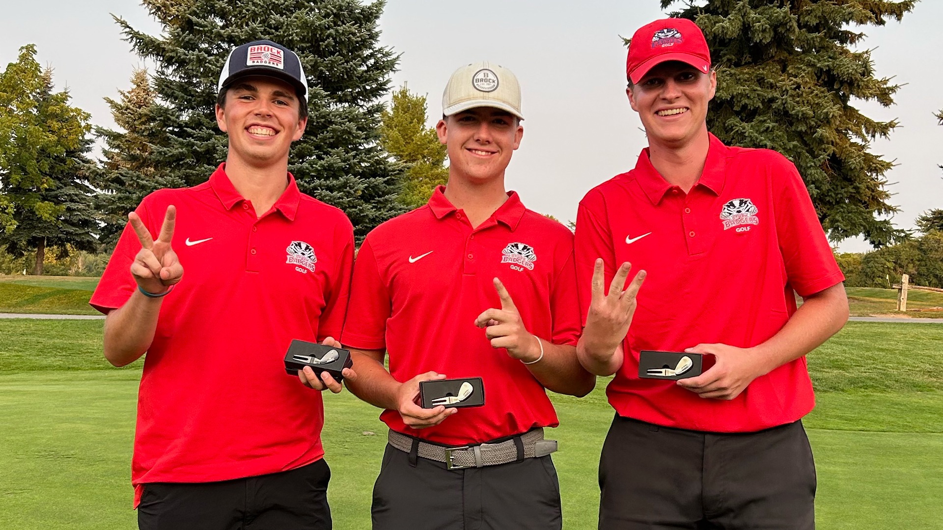 Men's golf podium Guelph Fall Kickoff