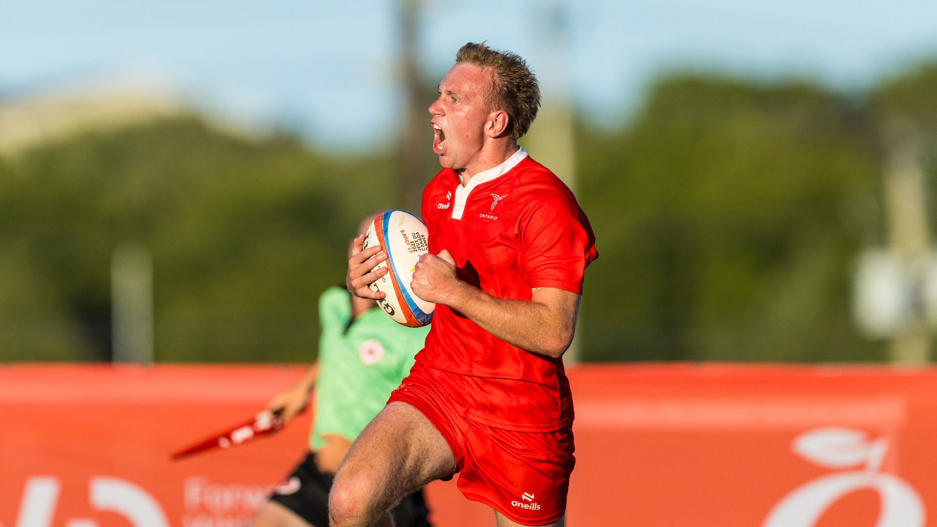 Schroeder running with the ball home page