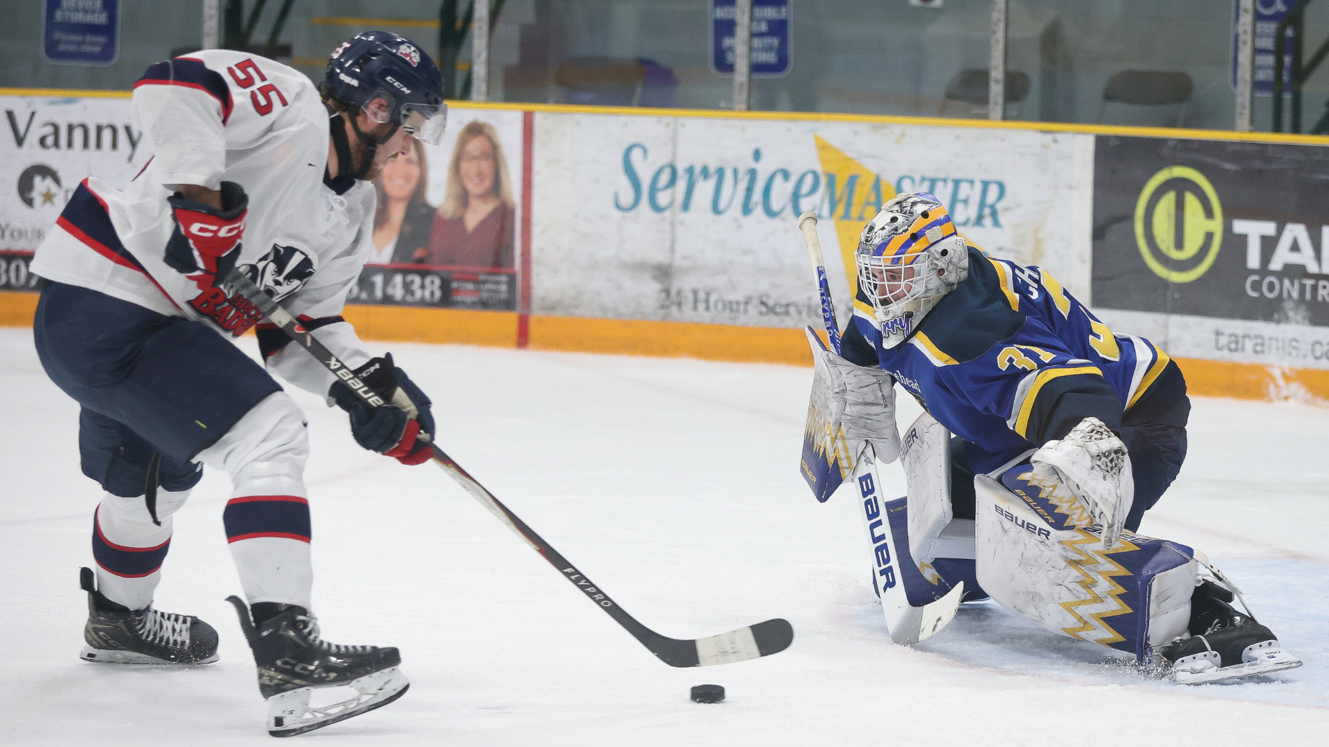 Ryan Johnstone scores on a breakaway against the Lakehead Thunderwolves