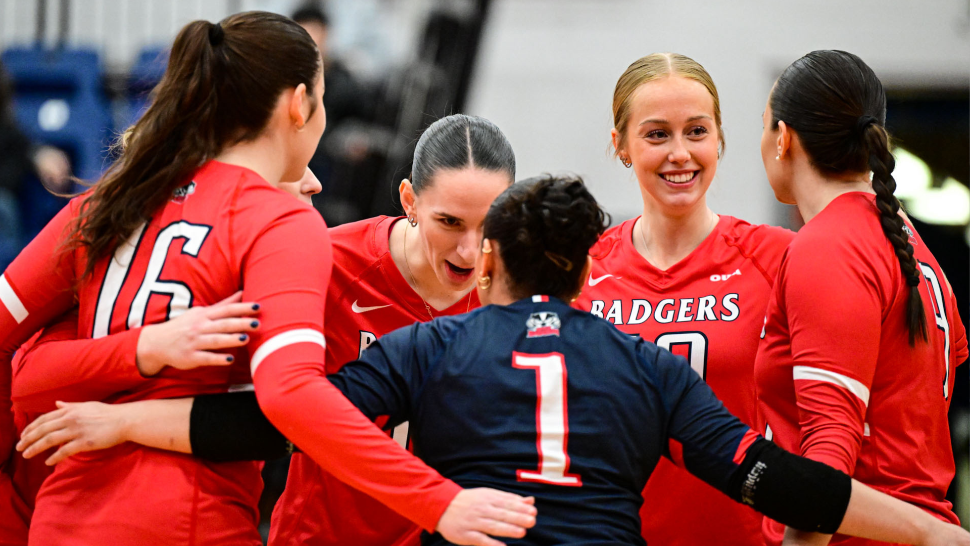 The Brock women's volleyball team huddles after a point against the Lakehead Thunderwolves on Saturday, Feb. 7 at Bob Davis Gymnasium.