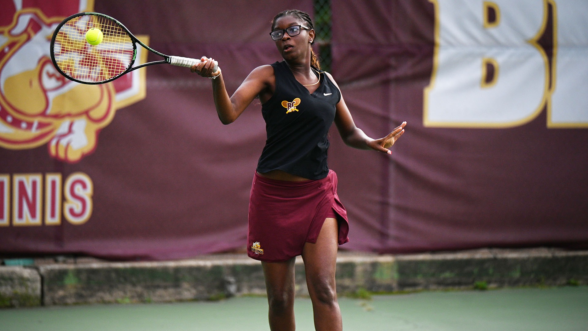 aniyah high forehand