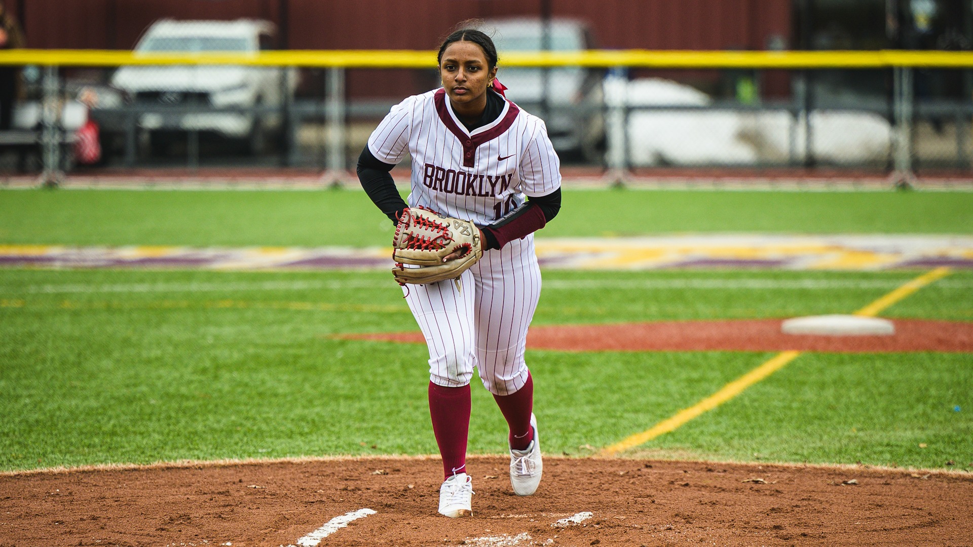 Breanna alone in circle 