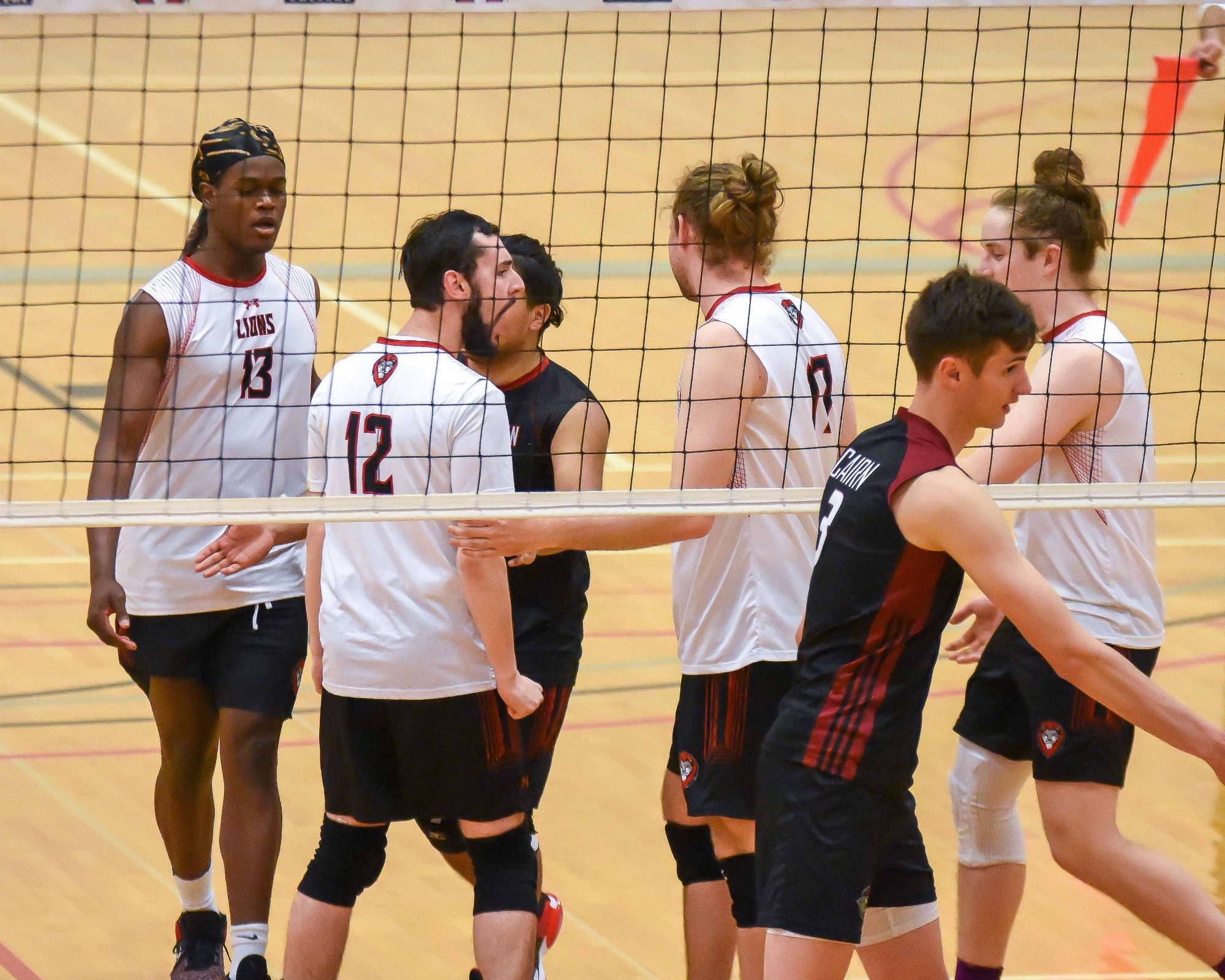 Jason Barshinger named second coach in men's volleyball history Bryn