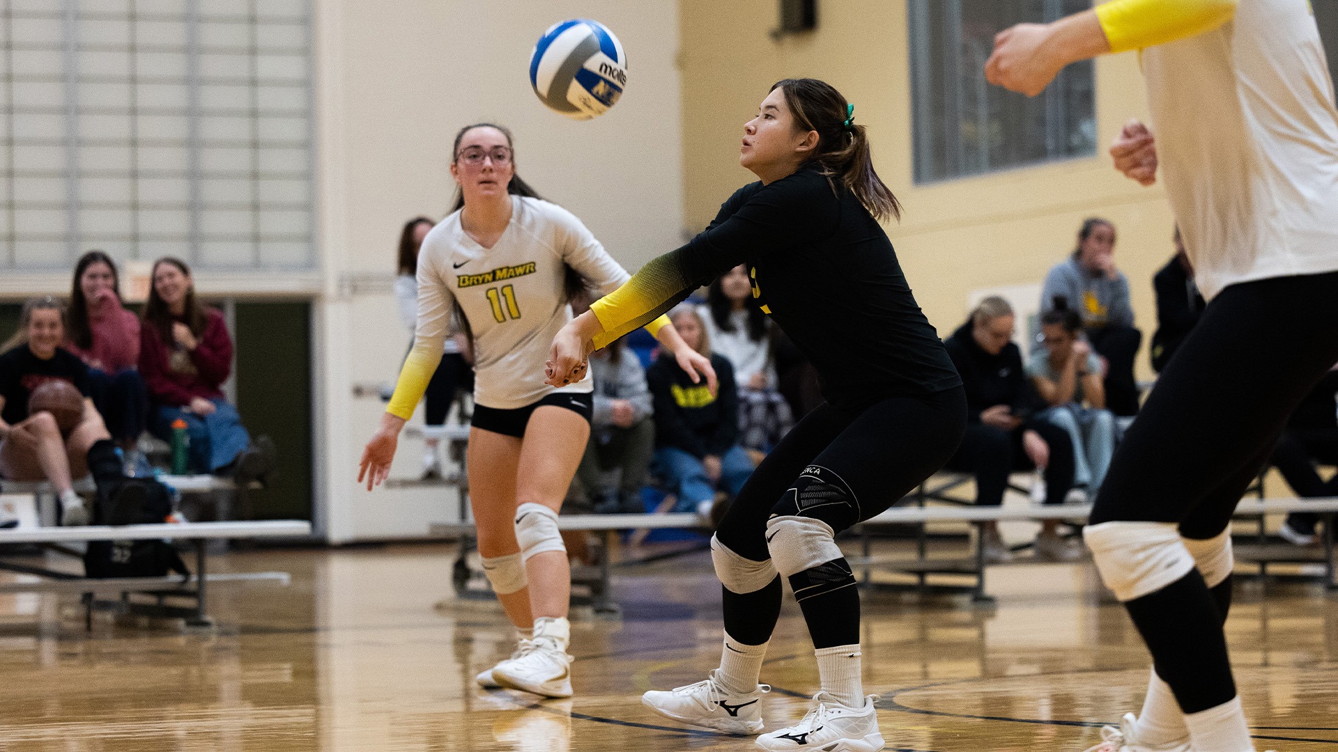 Saya Feldman receive action shot taken vs Ursinus 10.24.25