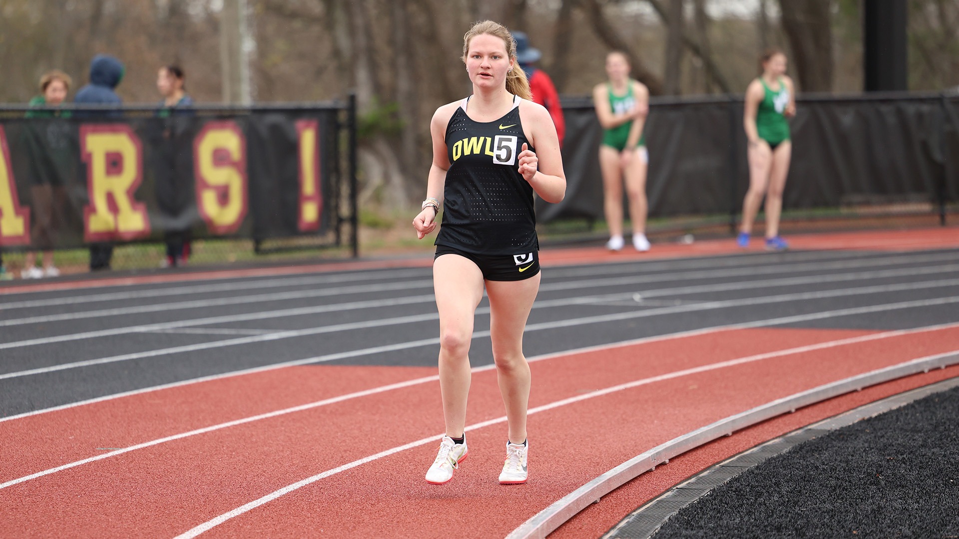 Madelynne Johns by Malin