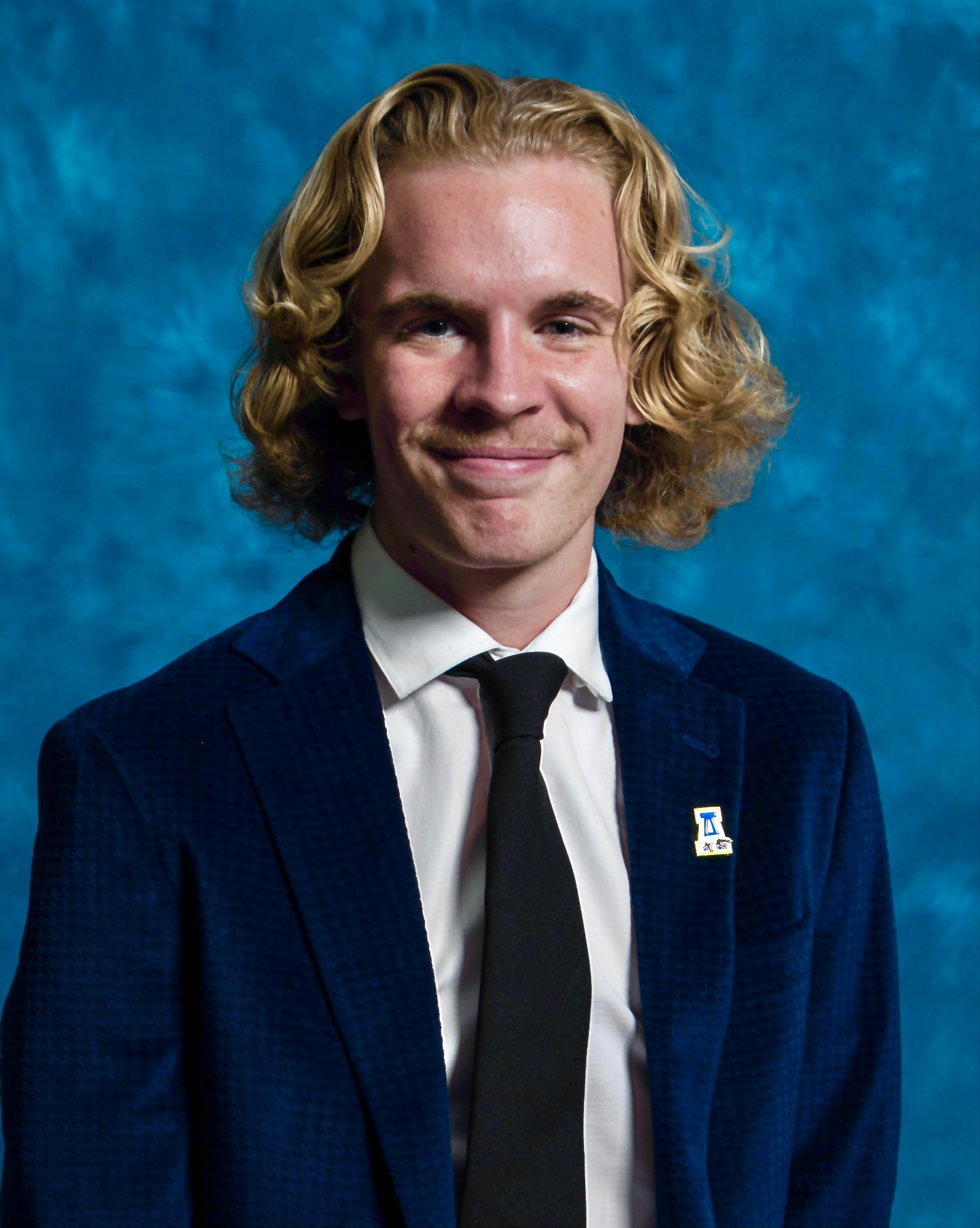 Josh Sanderlin (XC/T&F) assistant coach headshot