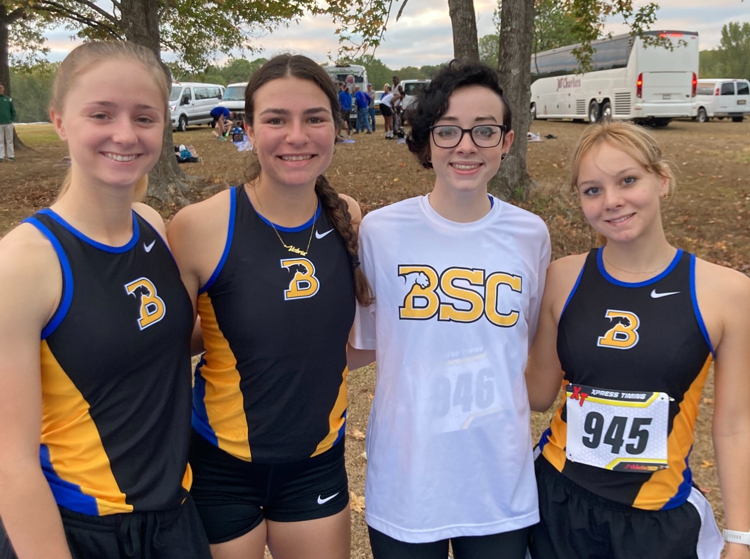 Women's XC team Picture