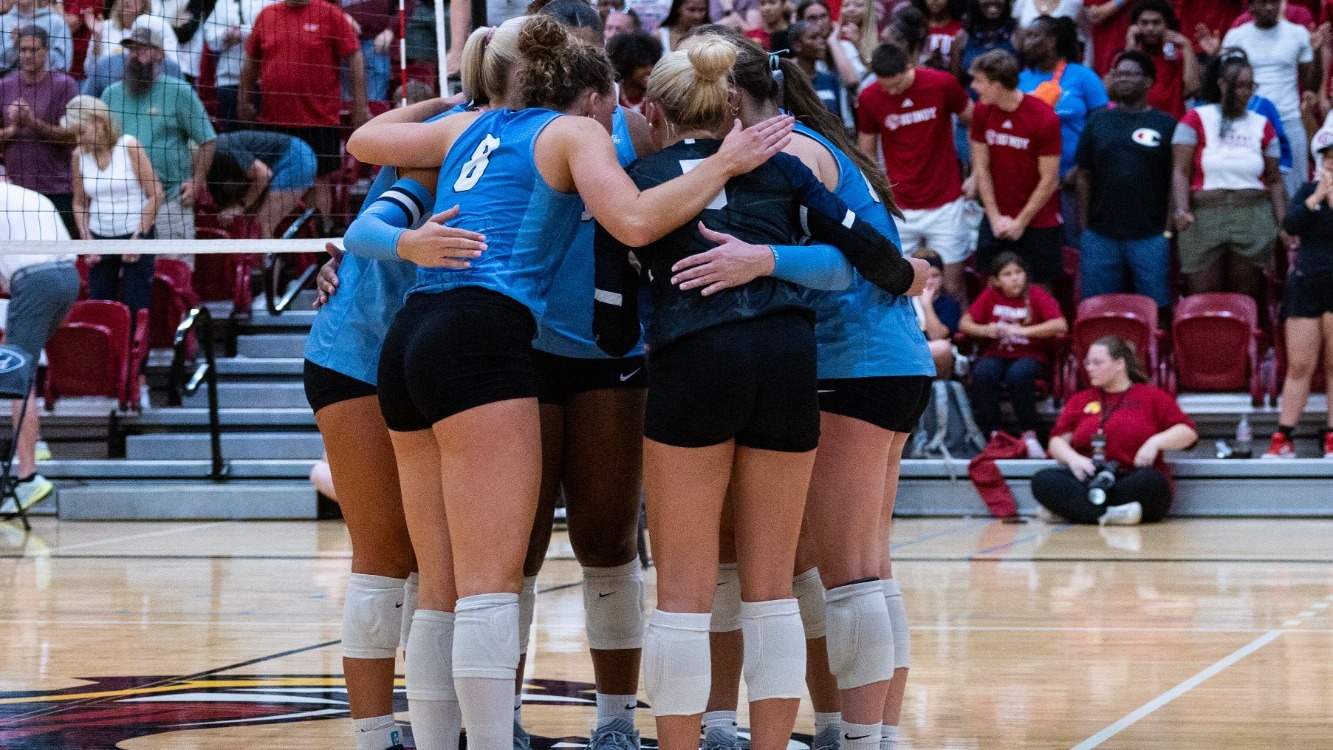 Butler Falls to IU Indy in Three Sets