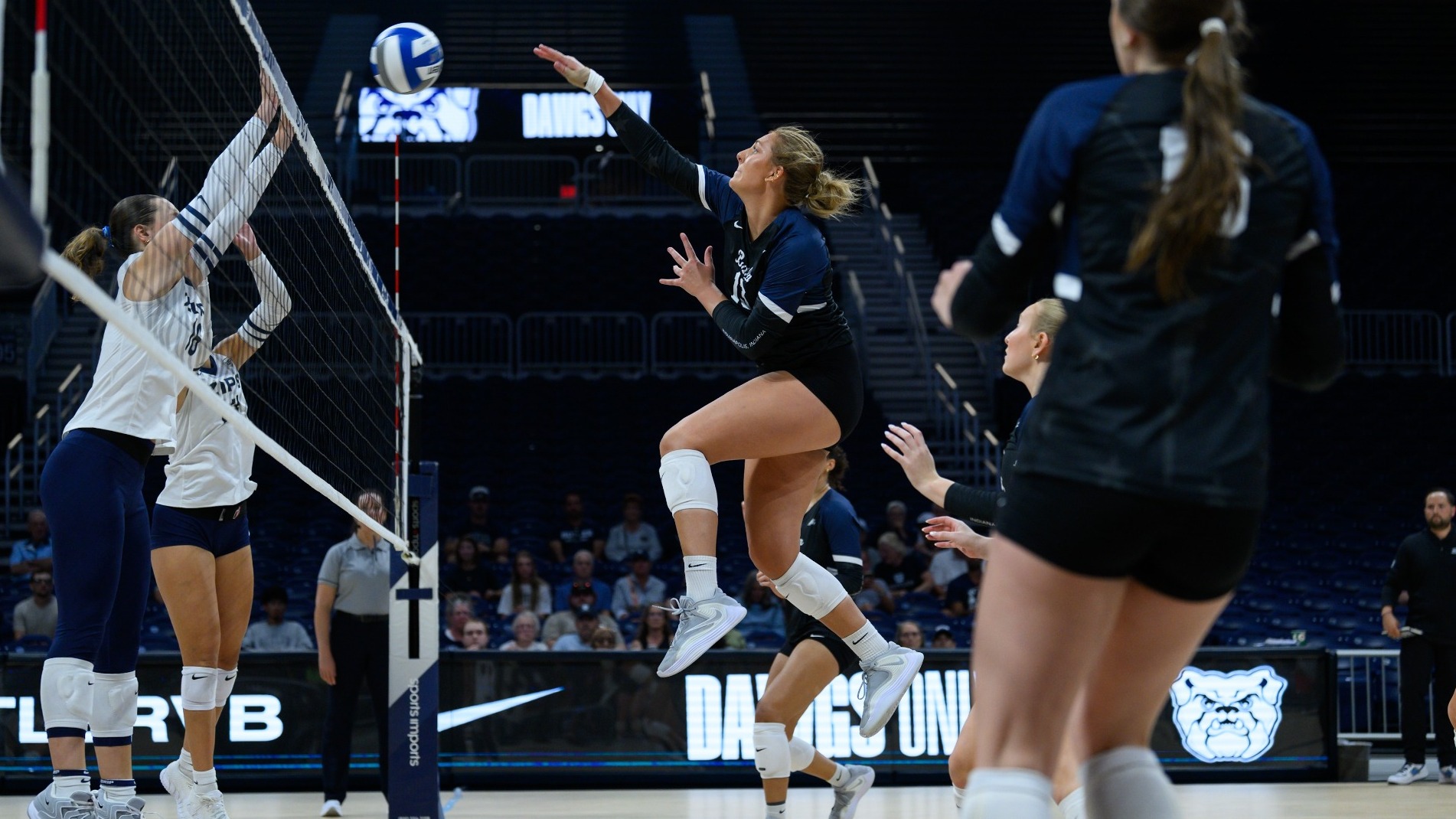 Bulldogs Take Down Ohio in Three Sets 