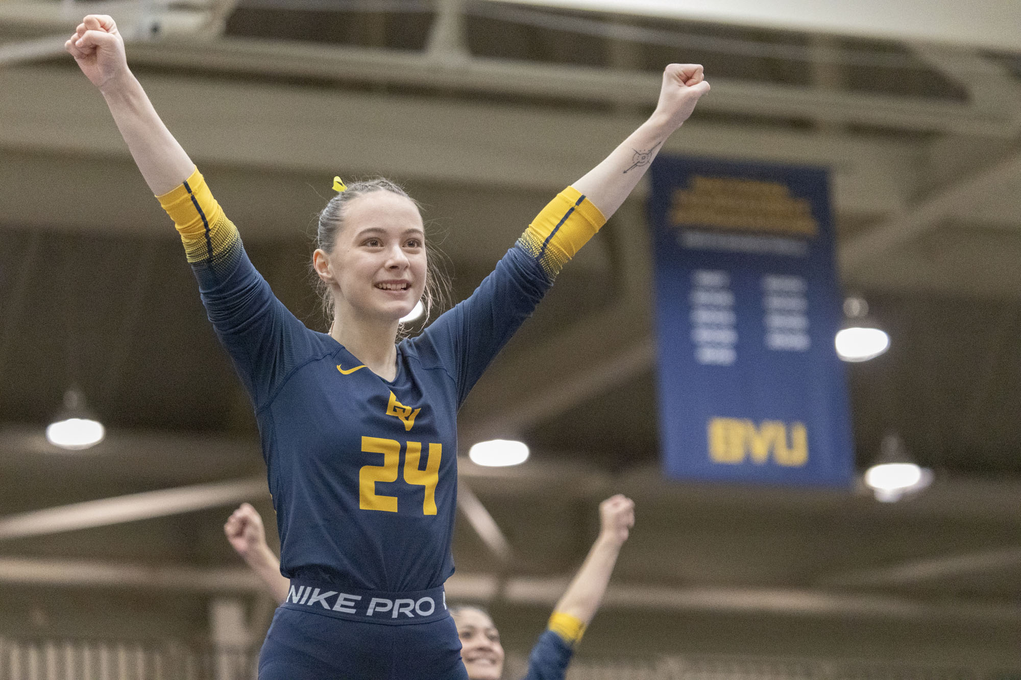 Cassidy Weide, BVU STUNT vs. Saint Mary's