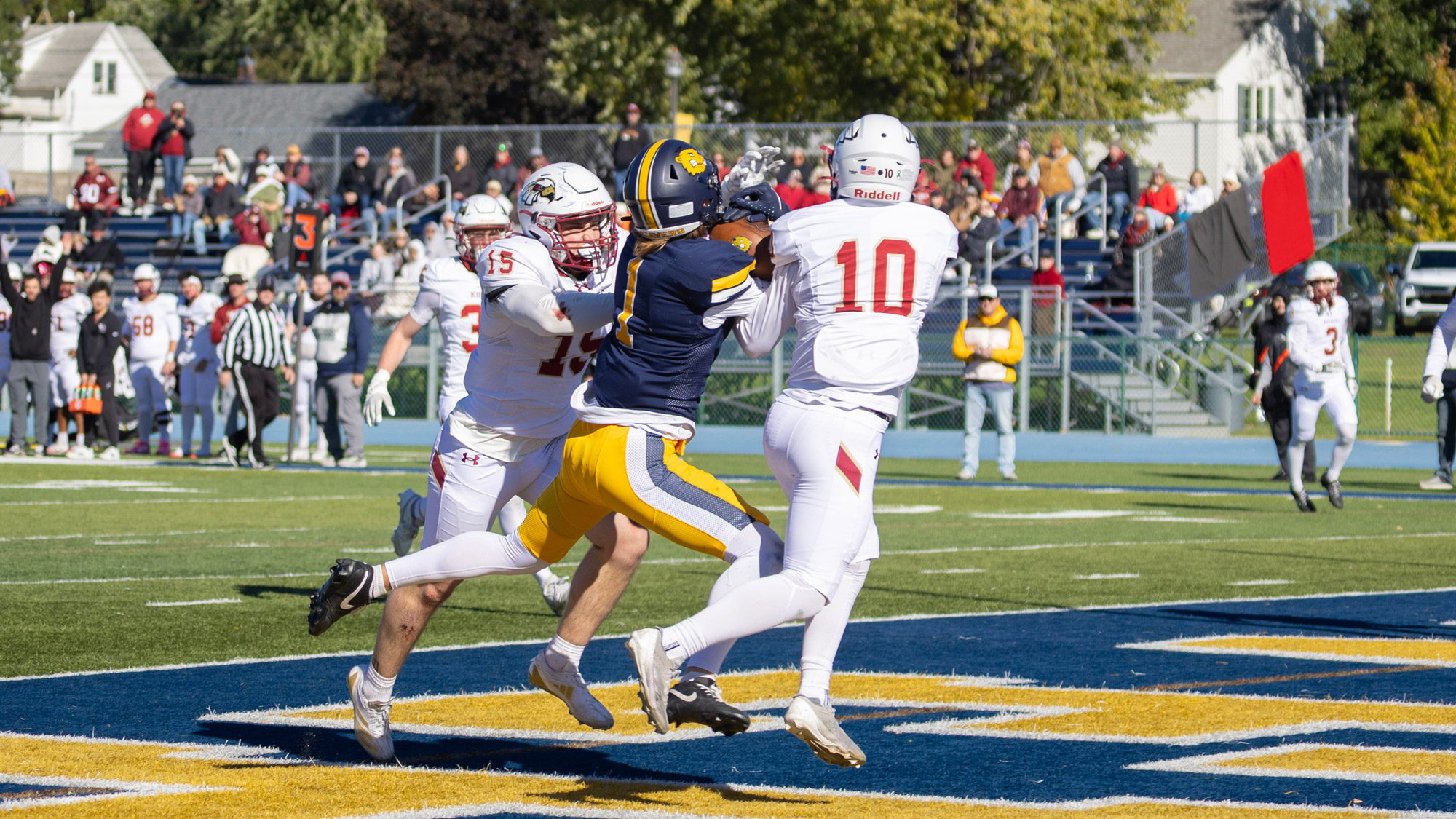 Johnny Messerly scores, BVU football vs. Coe