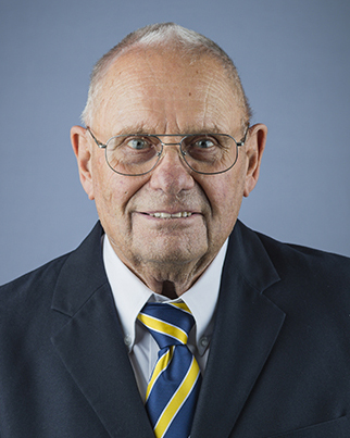 2016 Bud Turner Coat And Tie Head Shot