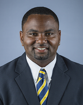 2016 Kevin Parker Coat And Tie Head Shot