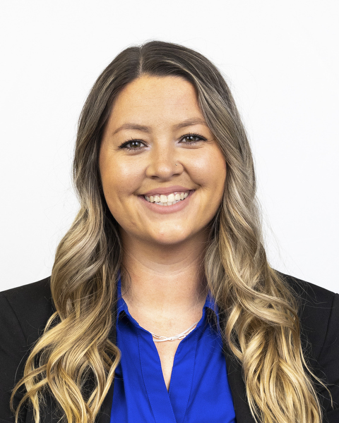 June 22, 2022; Berkeley, California, USA; Football: California Golden Bears Headshots at California Memorial Stadium. Lindsay Renterias (Photo credit: Al Sermeno/KLC fotos)