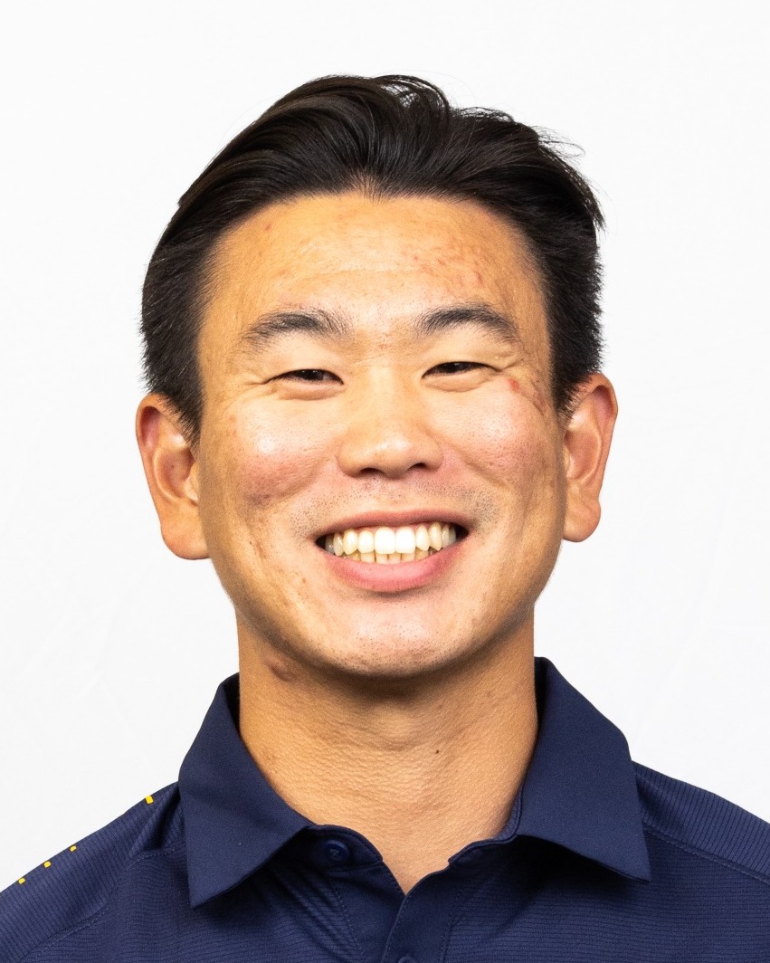 2022 Cal Football Head Shot Andrew Chang