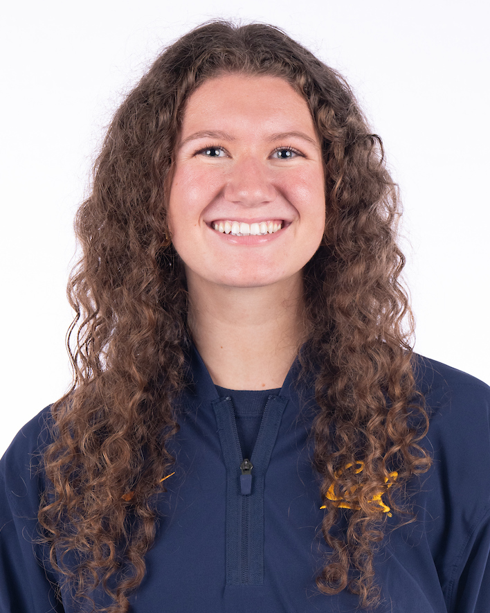 Lyla Traylor 25 headshot